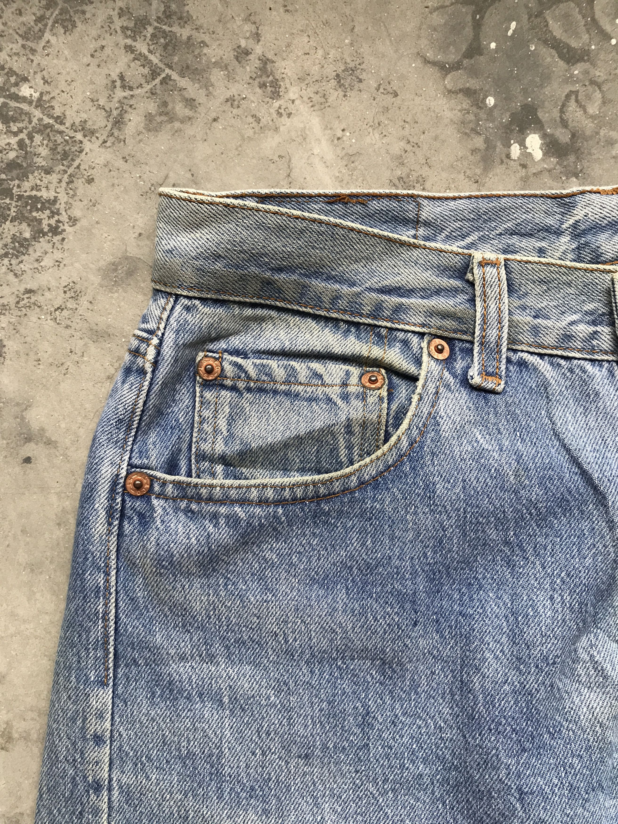 Levi's VLEV16 - Vintage 90s Levis 501 Distressed Denim USA Made Size US 29 - 4 Thumbnail