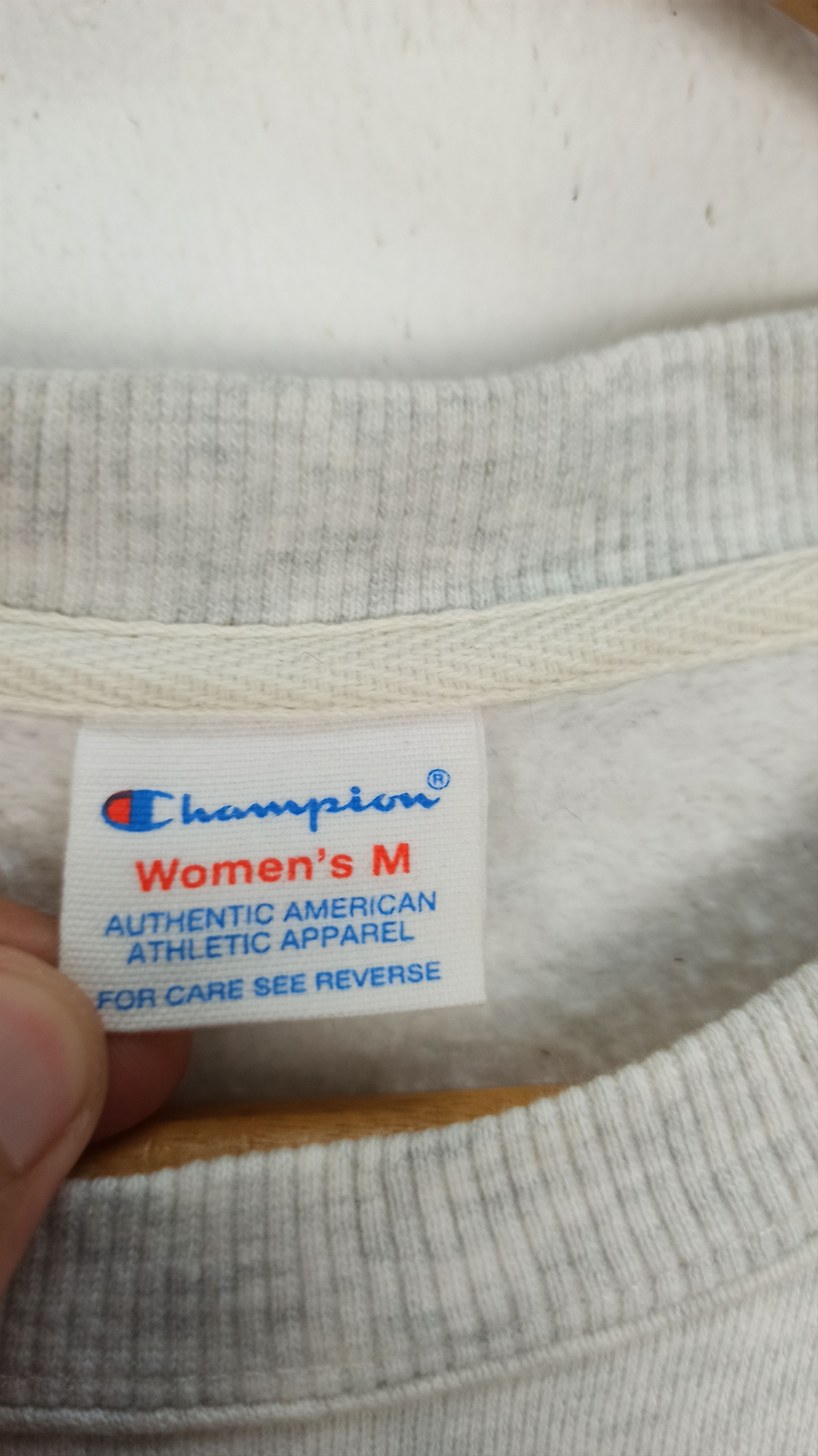 Champion Vintage Champion Crewneck for Women Big Logo Spell Out Size ONE SIZE - 6 Thumbnail