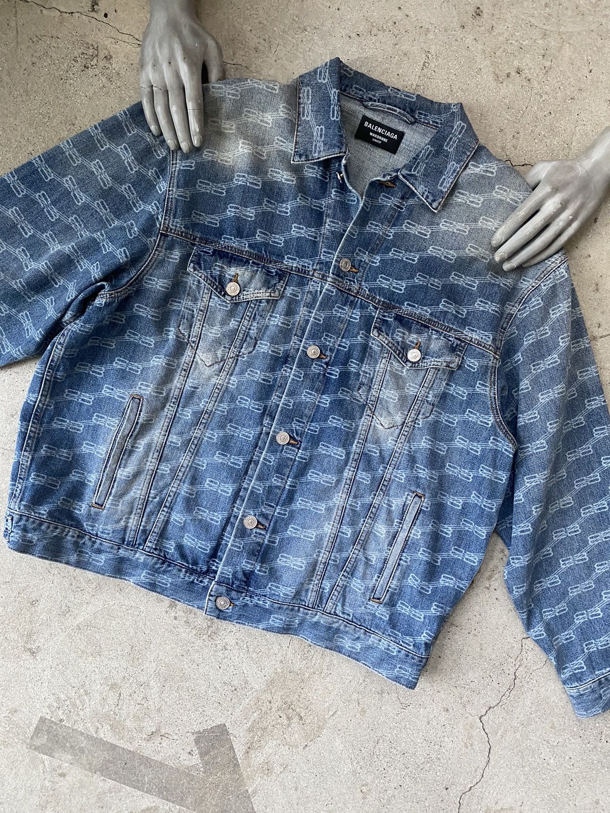 BALENCIAGA MasterCardパロディーデニムジャケット グレー BALENCIAGA バレンシアガ 18AW グラフィティデザイン オーバー