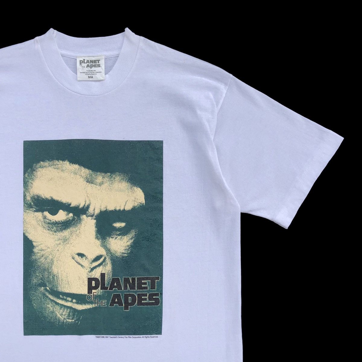 Japanese Brand 🔥RARE🔥Vintage Planet Of The Apes Portal Tee Size US M / EU 48-50 / 2 - 3 Thumbnail