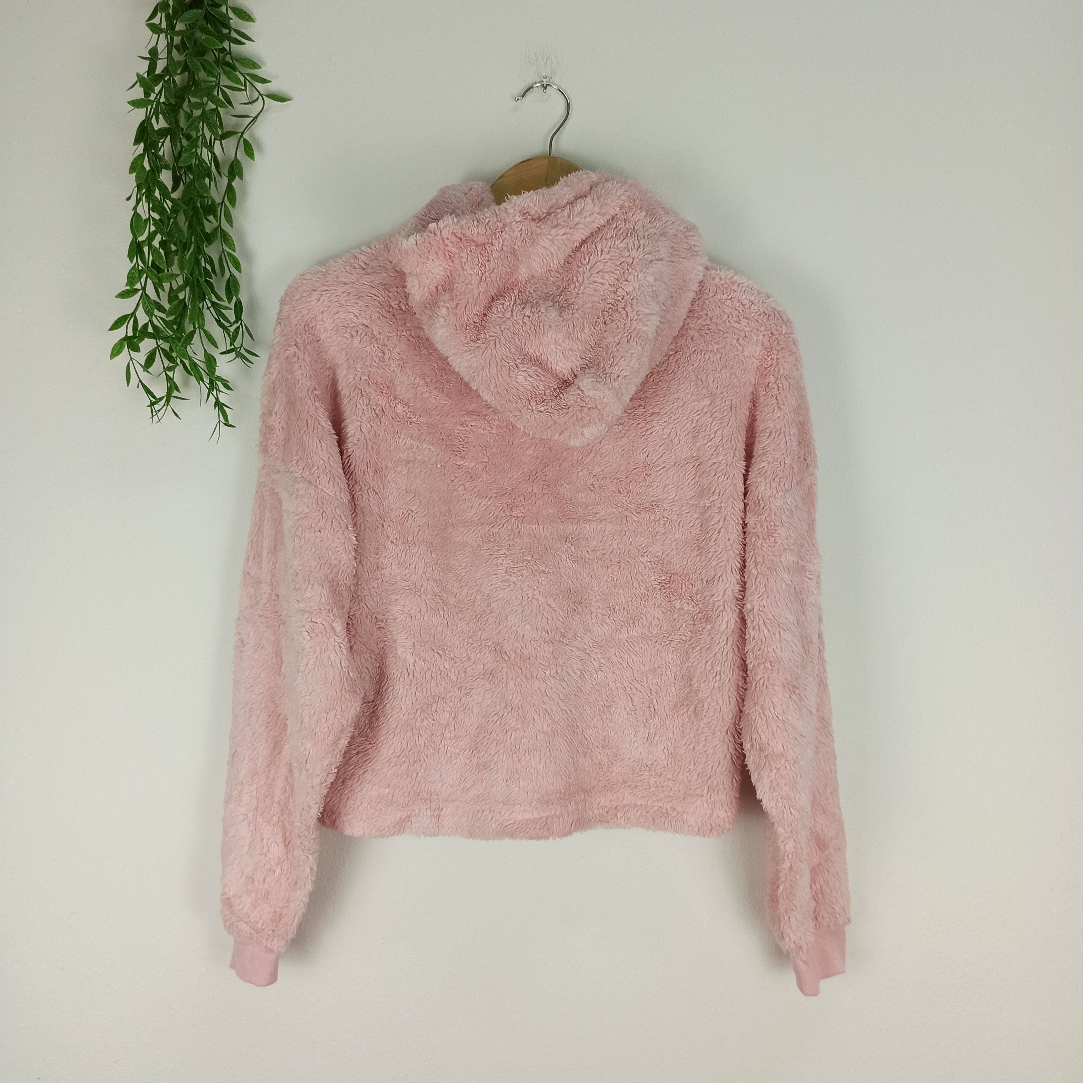 Fila Rare🔥 Fila Hoodie Sweatshirt Fleece Fur for Ladies Size ONE SIZE - 5 Thumbnail