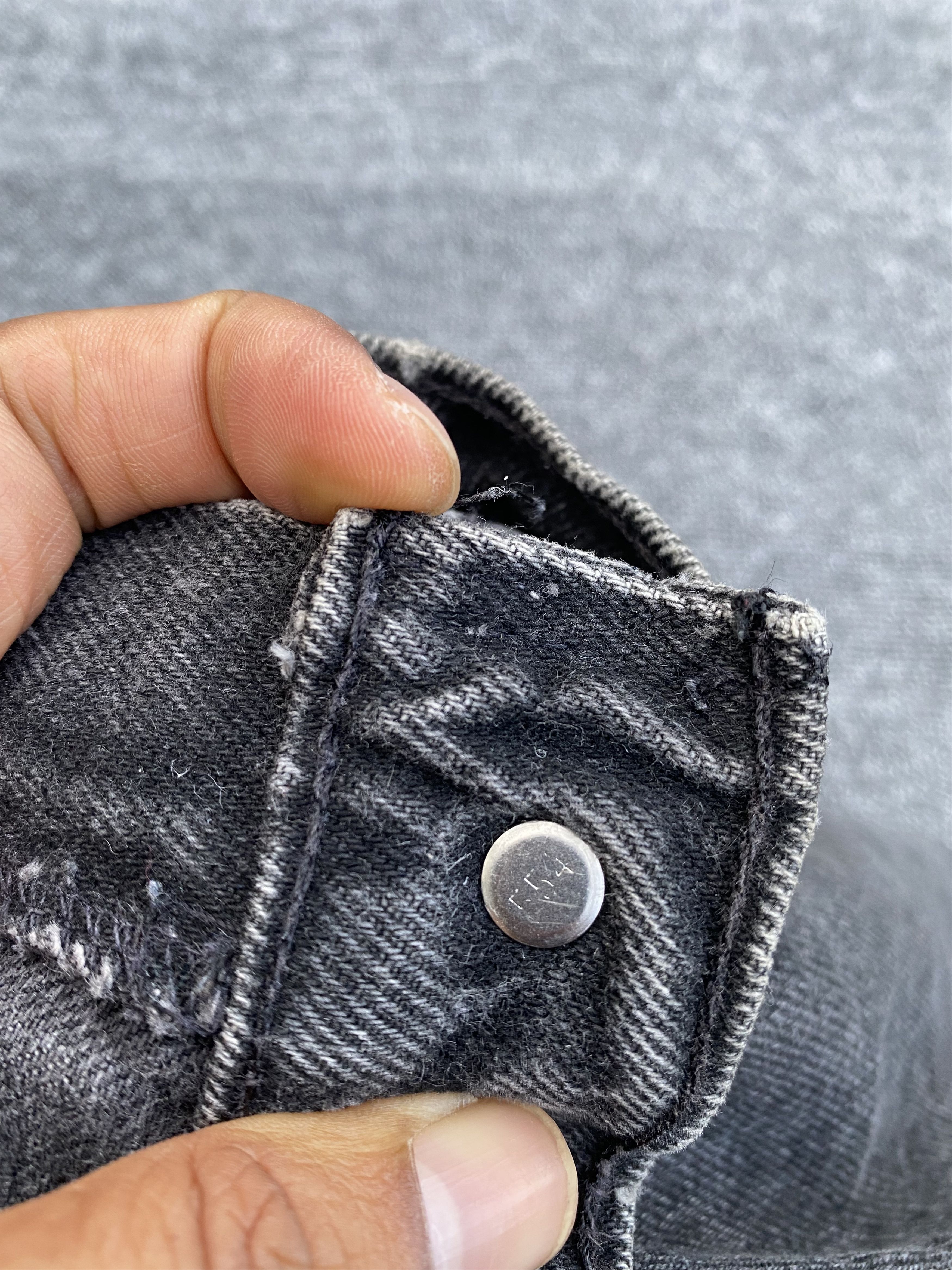 Levi's Vintage Clothing PERFECTLY FADED LEVIS VINTAGE 505 ORANGE TAB CROPPED Size US 35 - 5 Thumbnail