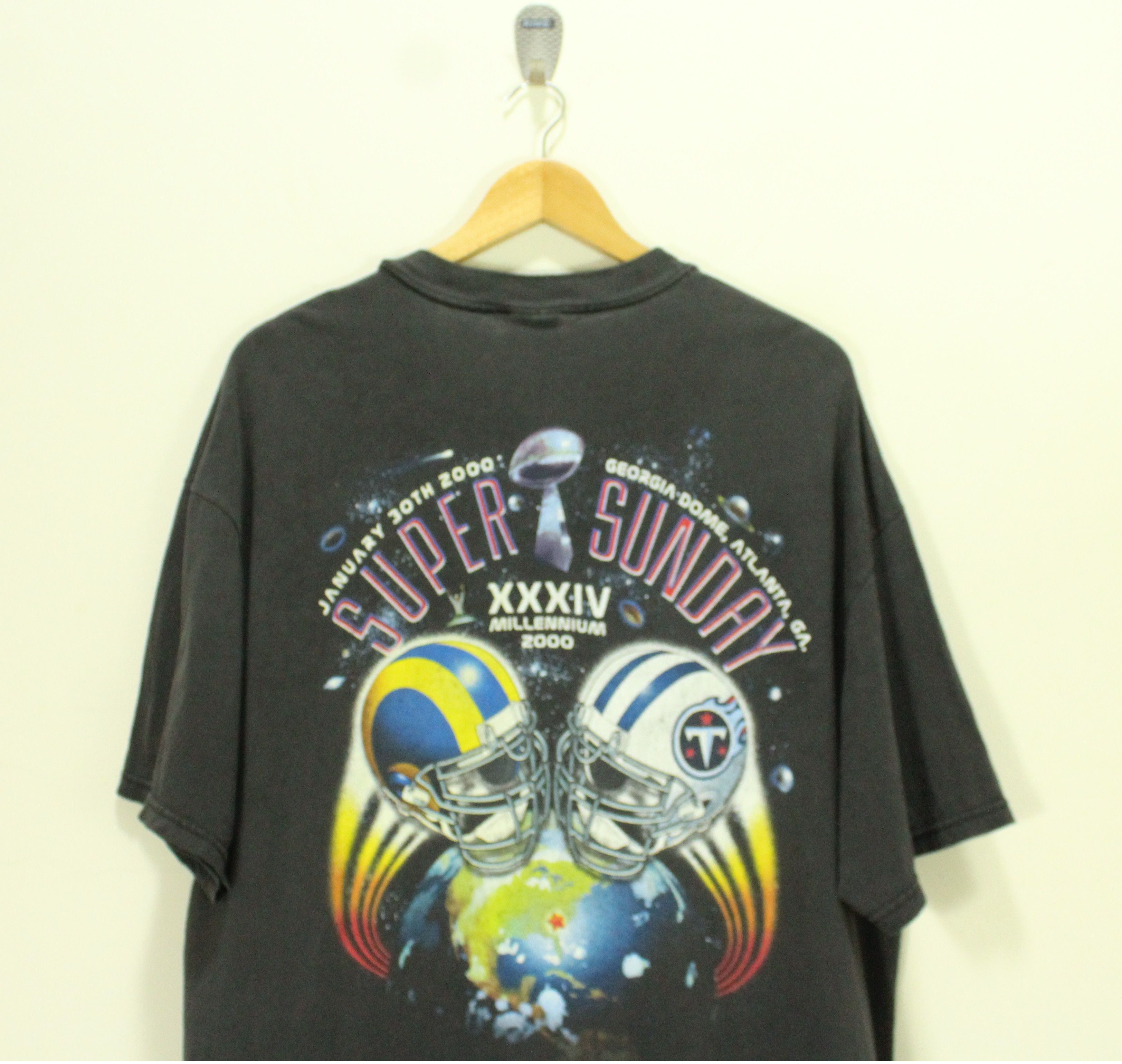 NFL × Vintage Faded Black Distressed Vintage SUPER SUNDAY T Shirt Size US XL / EU 56 / 4 - 2 Thumbnail