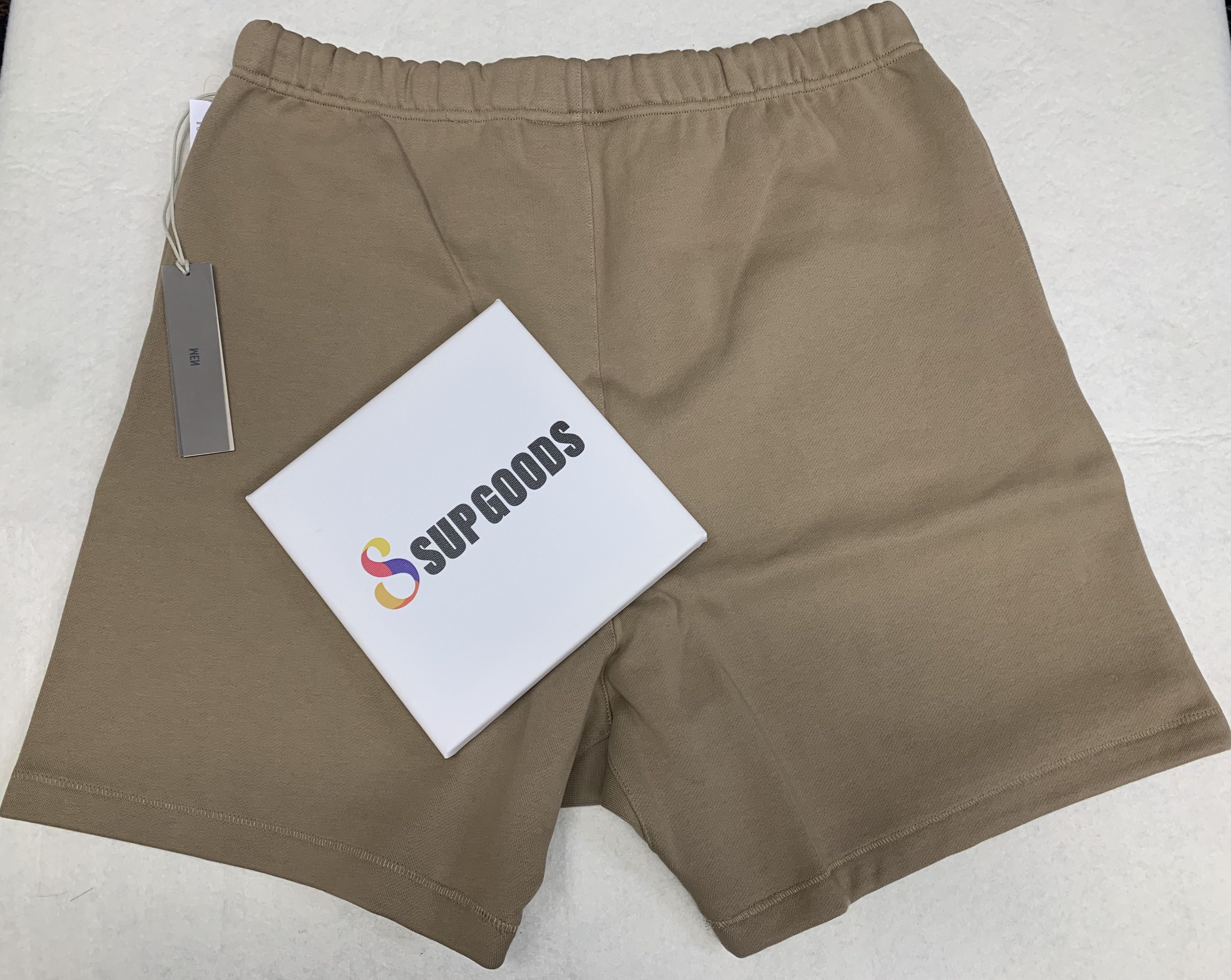Fear of God Fear of God ESSENTIALS Oak Sweat Shorts Sz (S) Size US 32 / EU 48 - 7 Thumbnail
