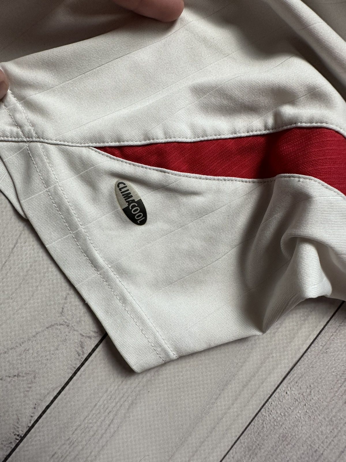 Adidas × Vintage Vintage adidas Spain soccer jersey size L Size US L / EU 52-54 / 3 - 6 Thumbnail