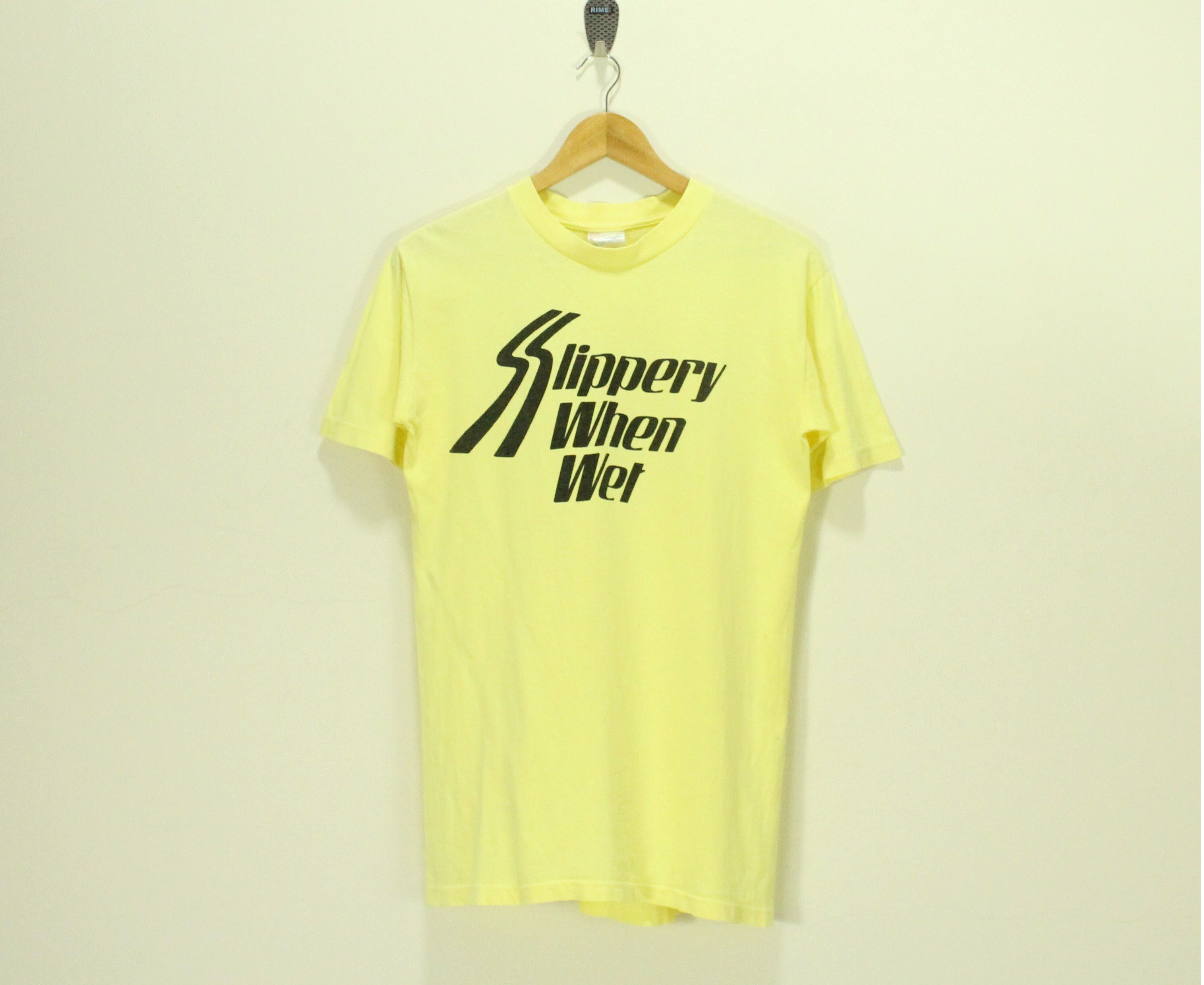 BON JOVI Vintage 80s SLIPPERY WHEN WET T Shirt