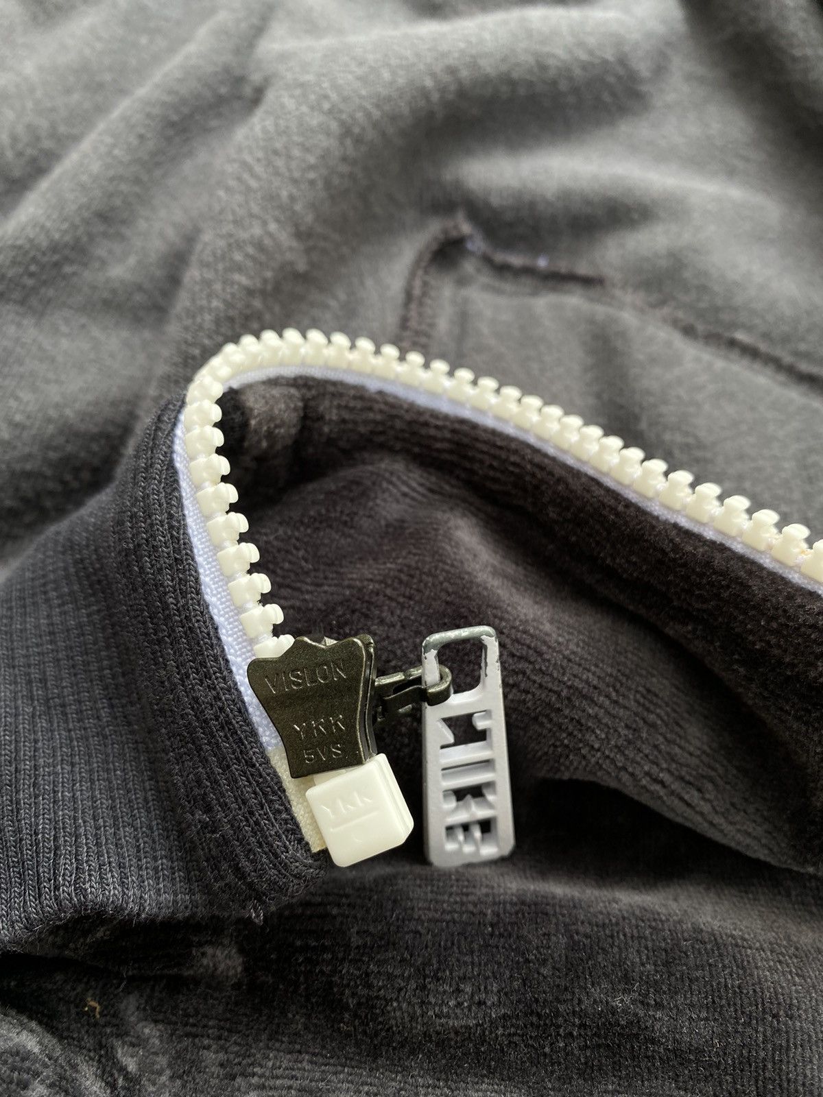 Nike SHOOT 🔥 Vintage Y2K Nike Pinwheel Fleece Zipper Sweater Size US L / EU 52-54 / 3 - 11 Thumbnail