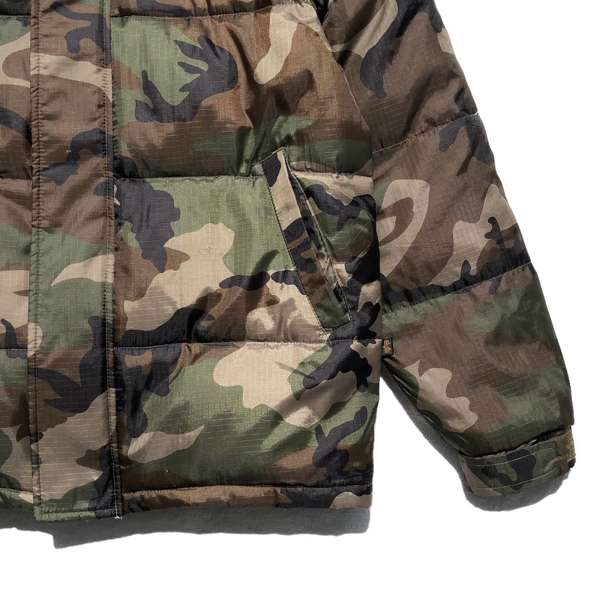 Alpha Industries Alpha Industries Camo Down Feather Puffer Jacket Size US M / EU 48-50 / 2 - 5 Thumbnail
