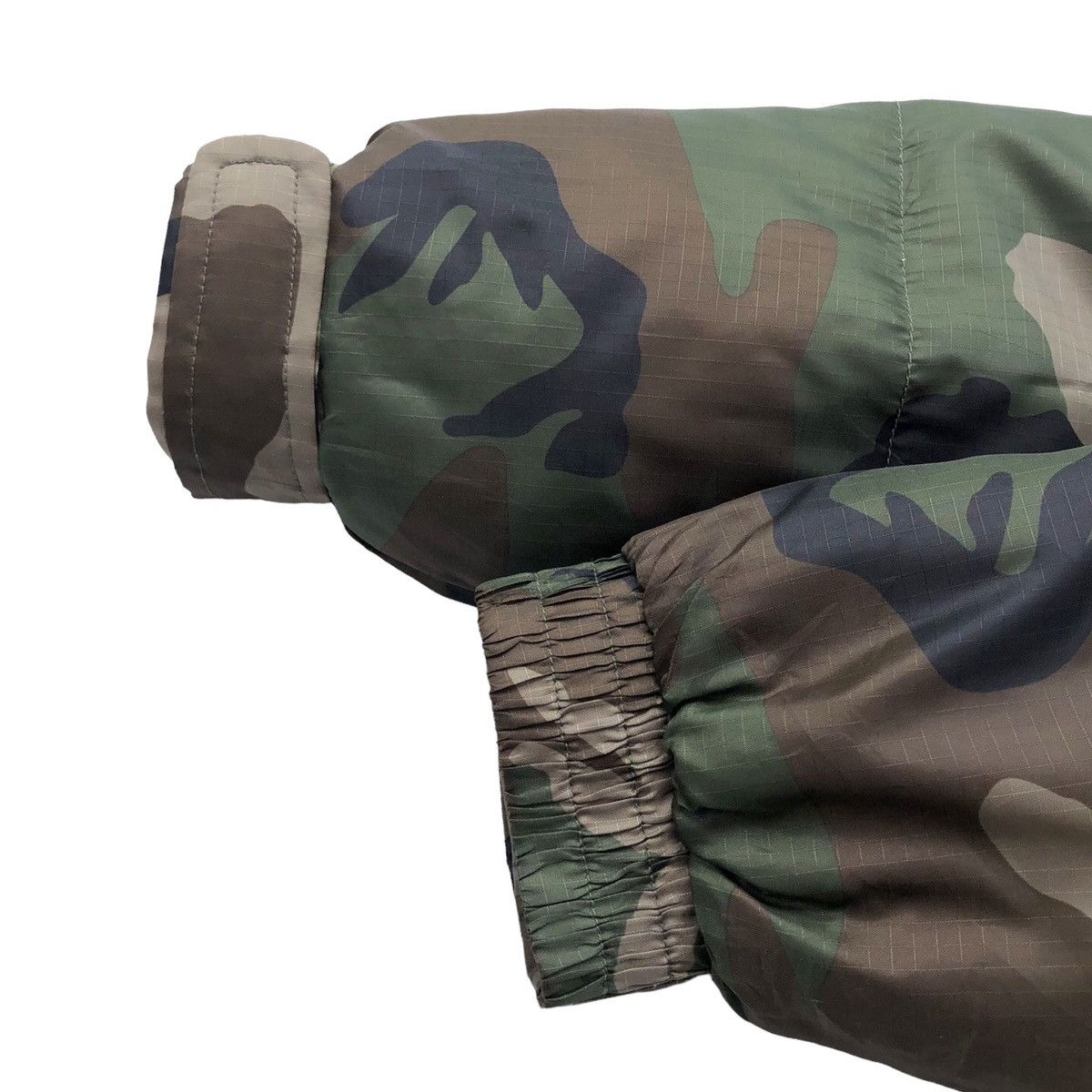 Alpha Industries Alpha Industries Camo Down Feather Puffer Jacket Size US M / EU 48-50 / 2 - 15 Thumbnail