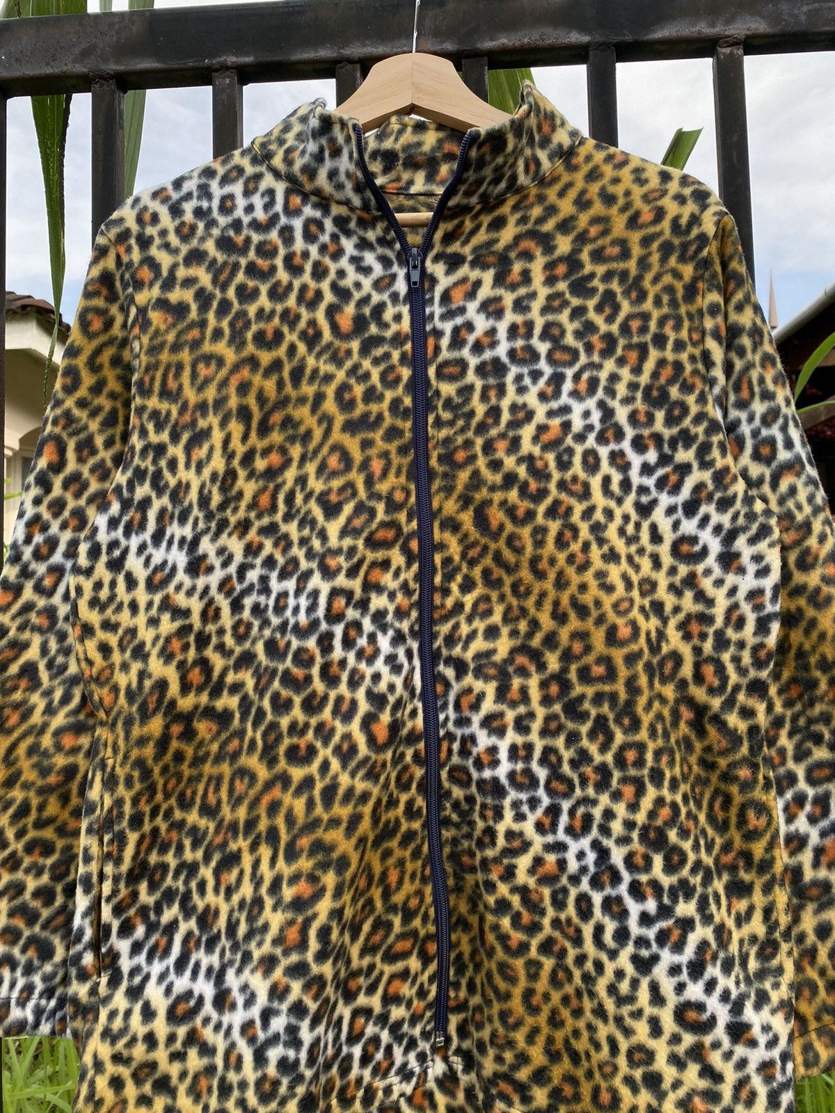 Japanese Brand GONE🔥 Japanese Fashion Leopard Skin Fleece Sweater Jacket Size M / US 6-8 / IT 42-44 - 2 Thumbnail
