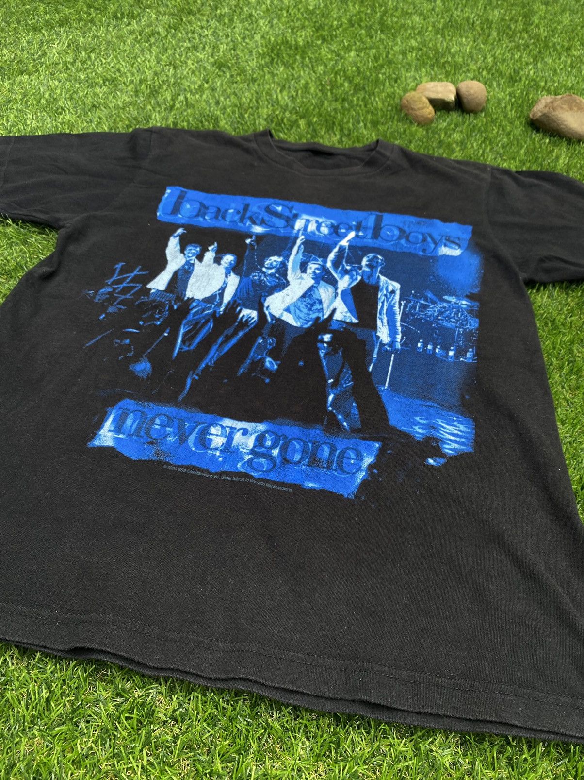 Band Tees SHOOT 🔥 Vintage BackStreet Boys Never Gone Tour Tee T Shirt Size US S / EU 44-46 / 1 - 2 Thumbnail