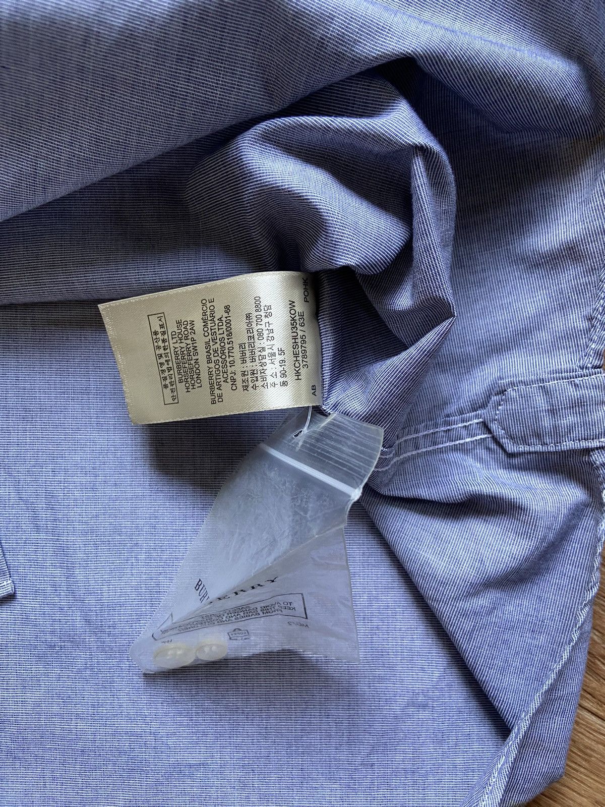 Burberry Vintage Burberry Brit Mini Logo Long Sleeve Shirt Size US L / EU 52-54 / 3 - 9 Thumbnail