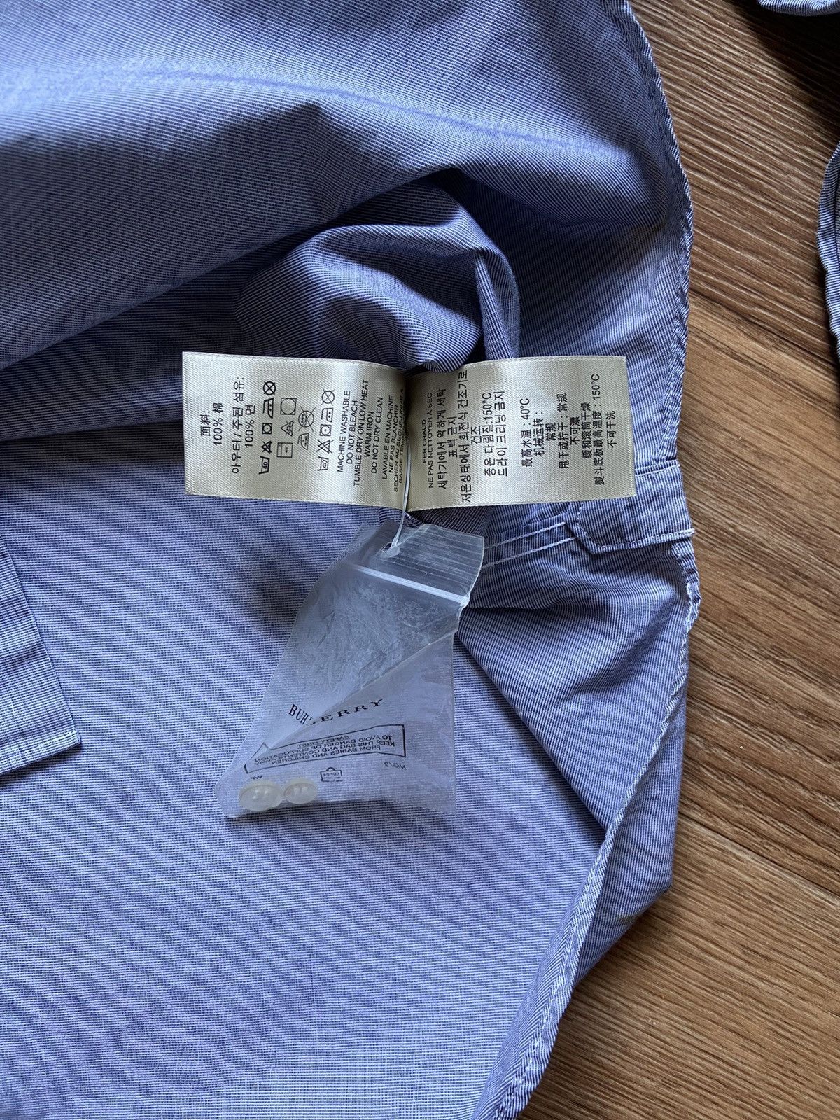 Burberry Vintage Burberry Brit Mini Logo Long Sleeve Shirt Size US L / EU 52-54 / 3 - 8 Thumbnail