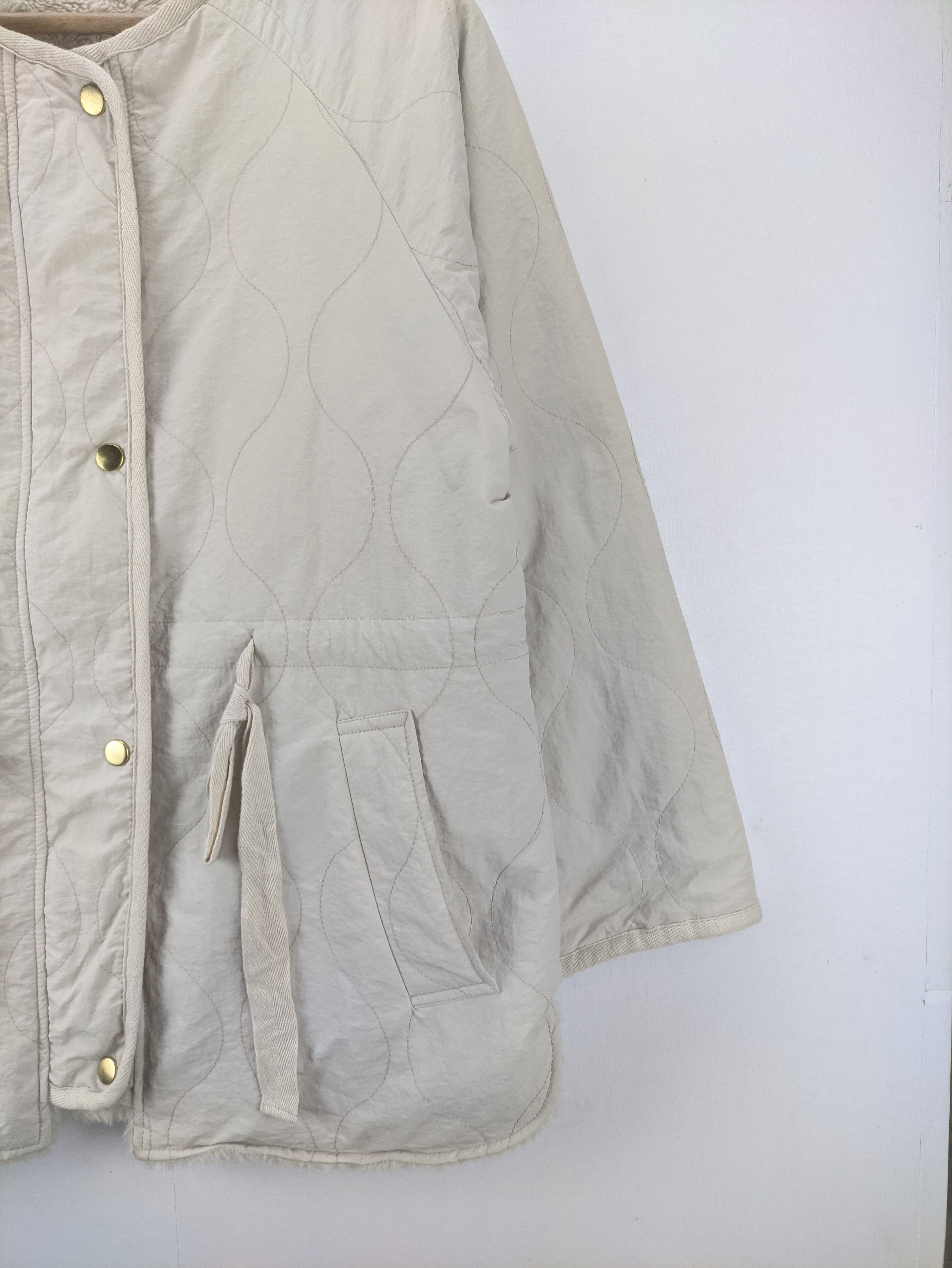 Japanese Brand Steals🔥Quilted Jacket Sherpa Reversible by Flower Size M / US 6-8 / IT 42-44 - 5 Thumbnail