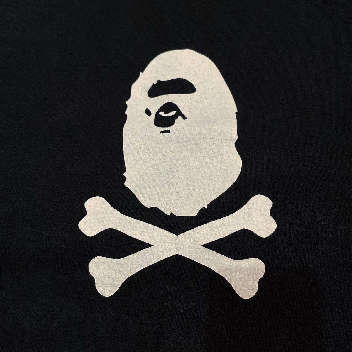 Bape Bape Pirate Store Crossbones Tee Size US M / EU 48-50 / 2 - 2 Thumbnail