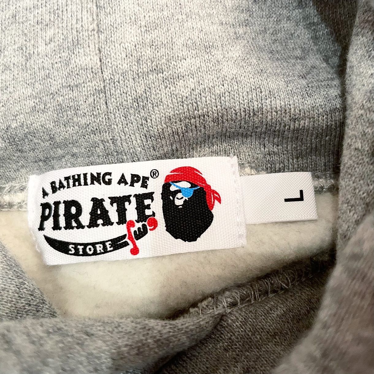 Bape Bape Pirate Store Crossbones Pullover Hoodie Size US L / EU 52-54 / 3 - 6 Thumbnail