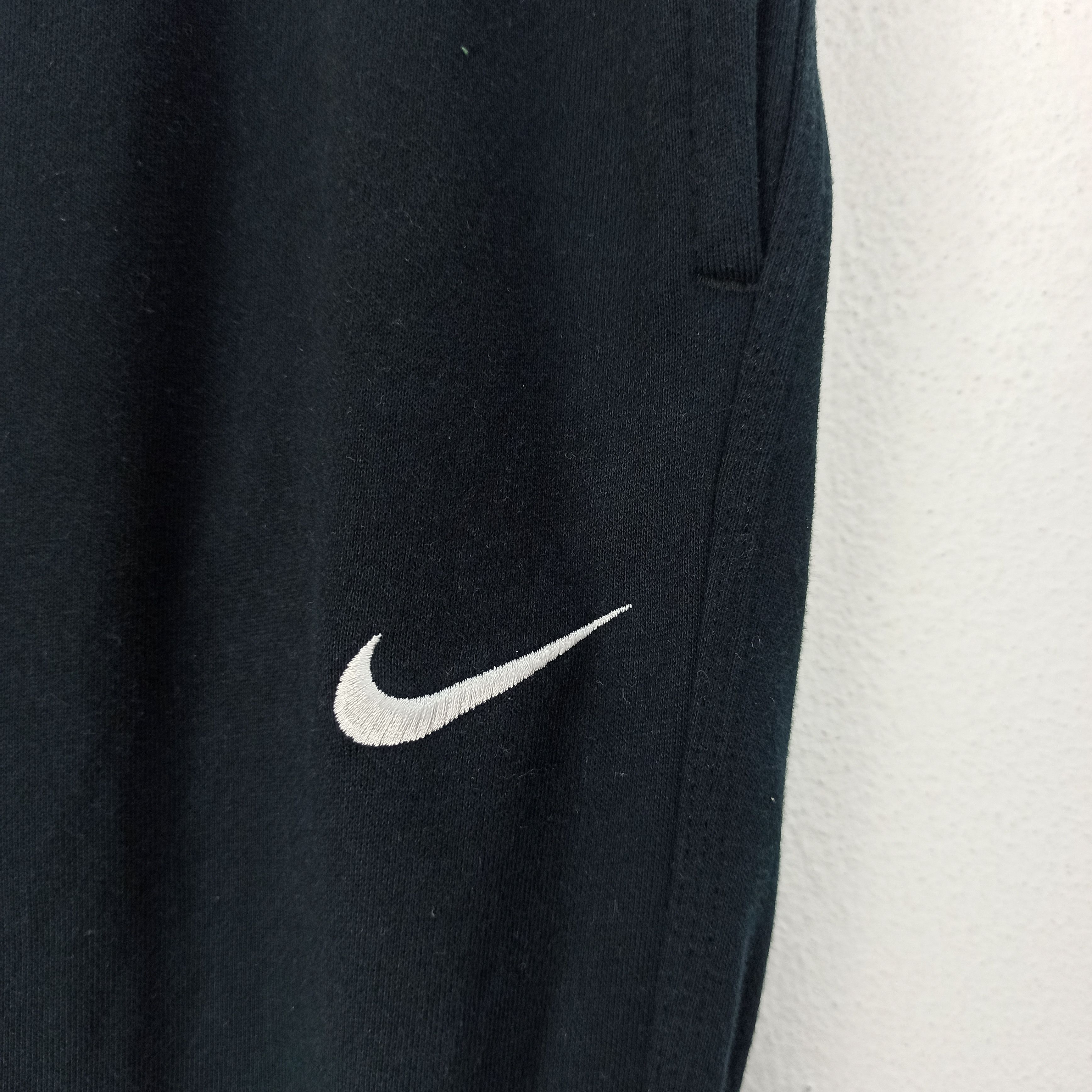 Nike Vintage Nike Sweatpants Swoosh Logo Embroidered Size US 37 - 2 Thumbnail