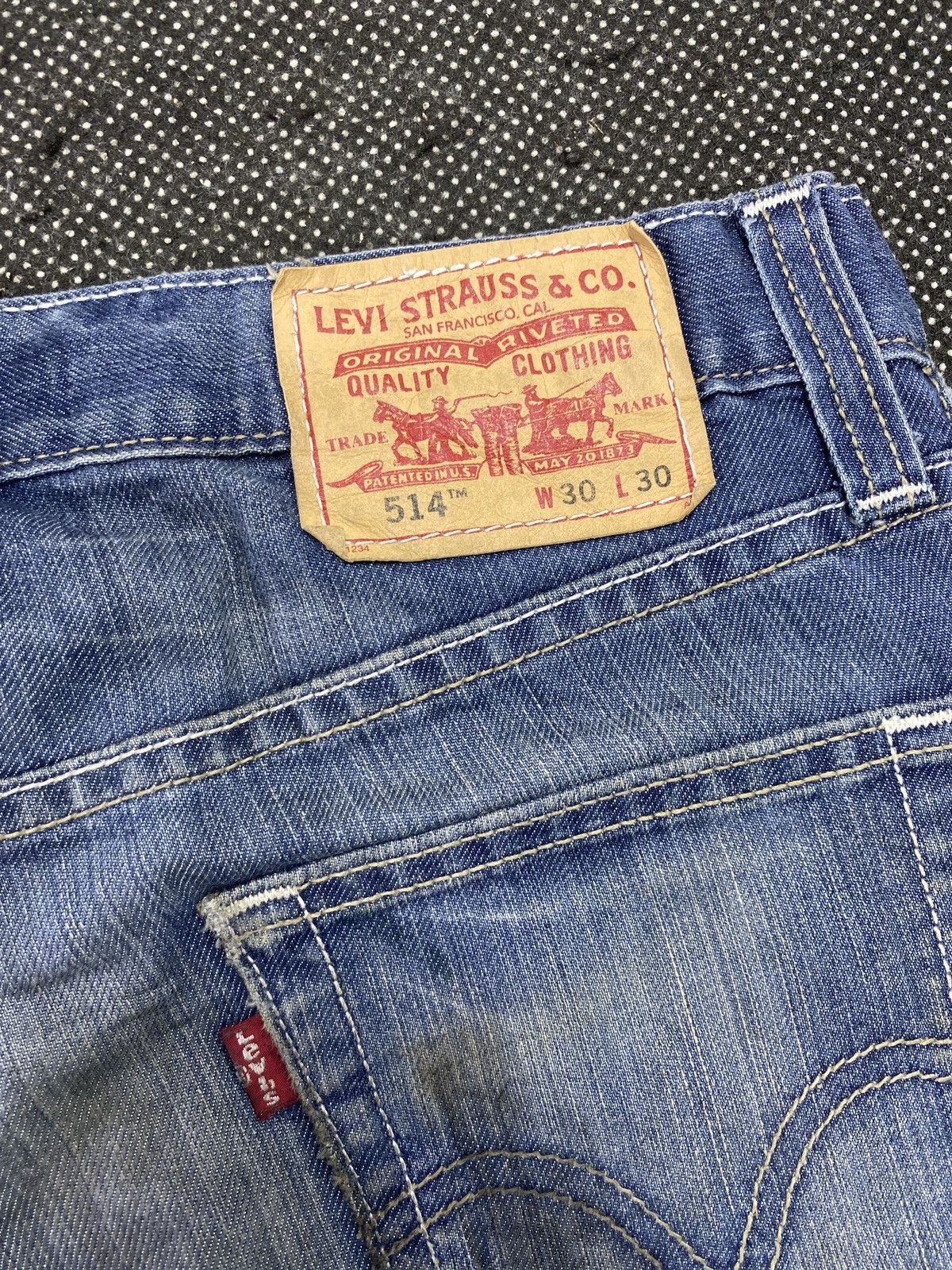 Jean × Levi's × Vintage VINTAGE LEVIS 514 SLIM STRAIGHT JEANS-J402 Size US 32 / EU 48 - 11 Thumbnail