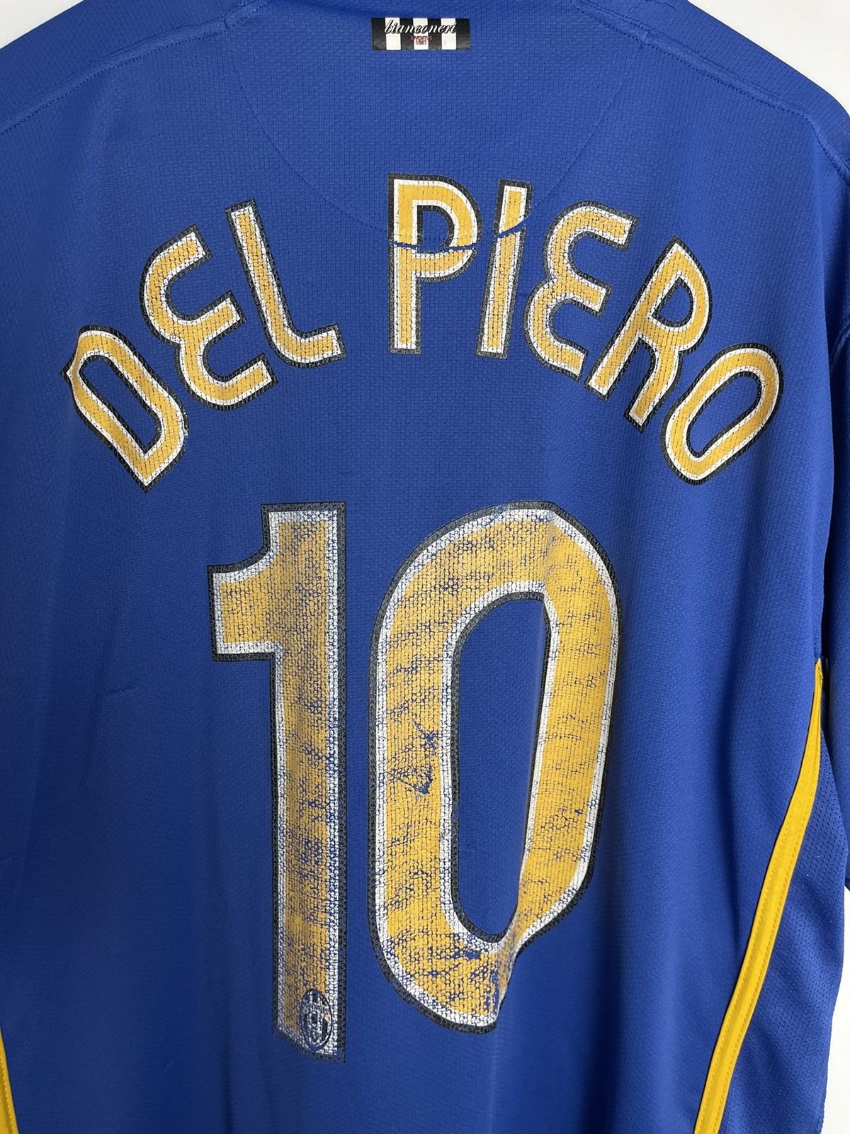 Nike × Vintage Vintage Juventus soccer jersey Nike 10 Del Piero size Lrare Size US L / EU 52-54 / 3 - 15 Thumbnail