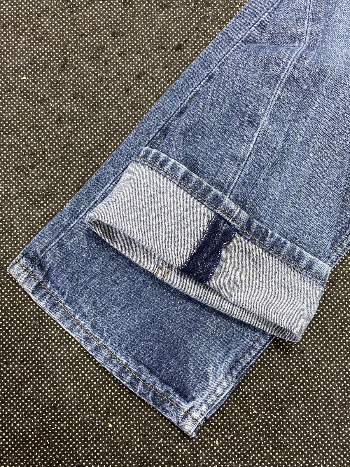 Jean × Levi's × Vintage VINTAGE LEVIS 514 DISTRESSED JEANS-J405 Size US 33 - 8 Thumbnail