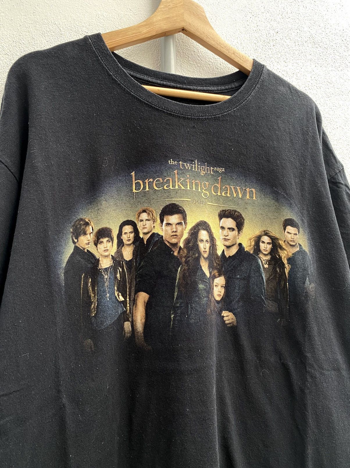 Anvil Twilight Saga: Breaking Dawn Part 2 © 2012 Size US XL / EU 56 / 4 - 2 Thumbnail