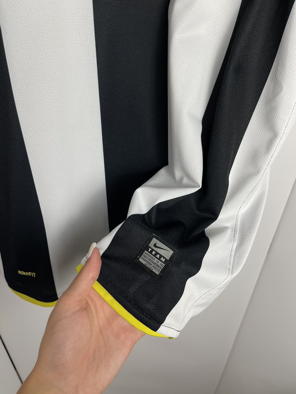 Nike × Vintage Vintage Soccer jersey Juventus Nike logo size M Size US M / EU 48-50 / 2 - 7 Thumbnail