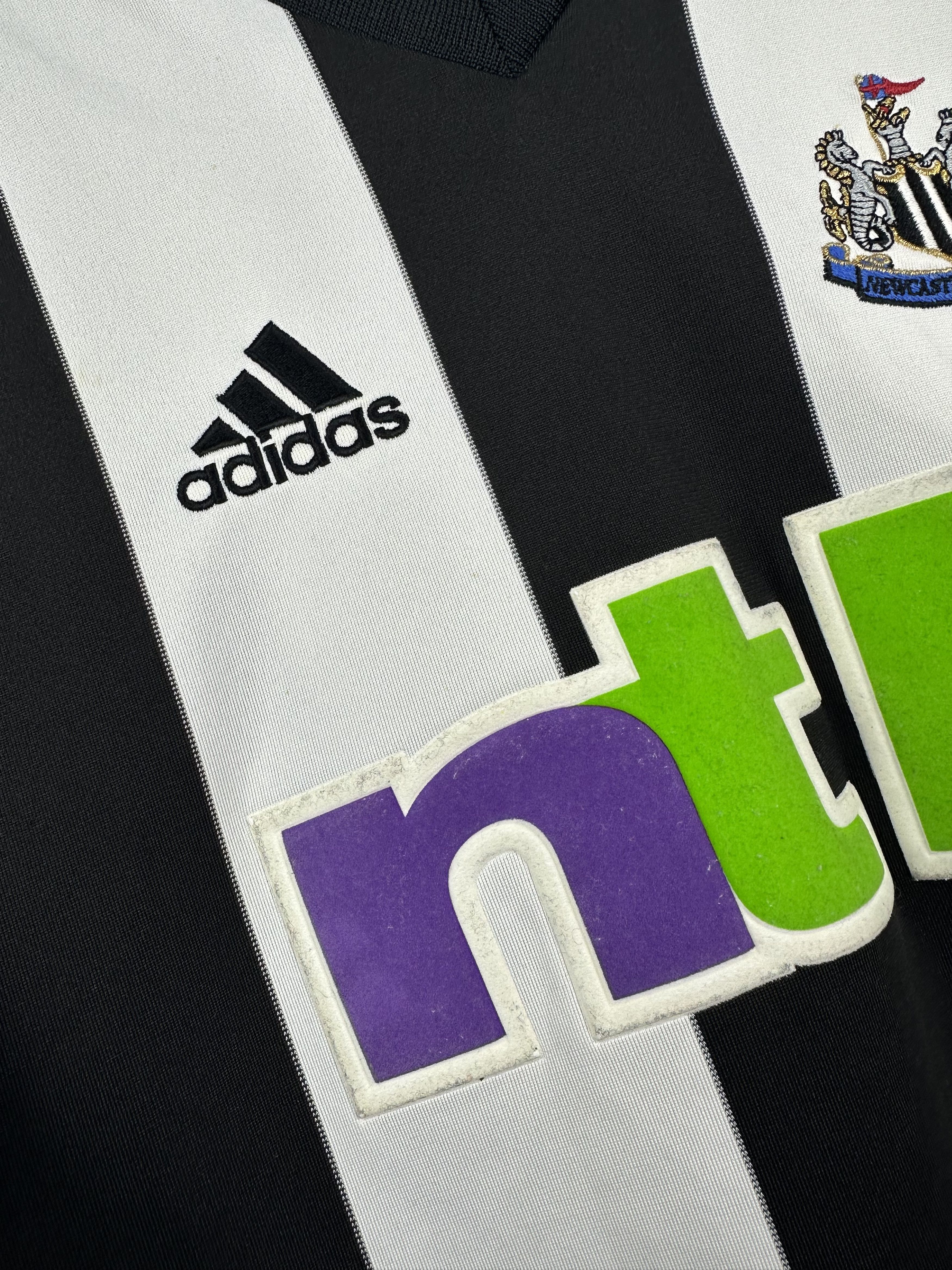 Adidas × Vintage Newcastle Home football shirt 2001 Soccer Jersey Sport Size US L / EU 52-54 / 3 - 4 Thumbnail