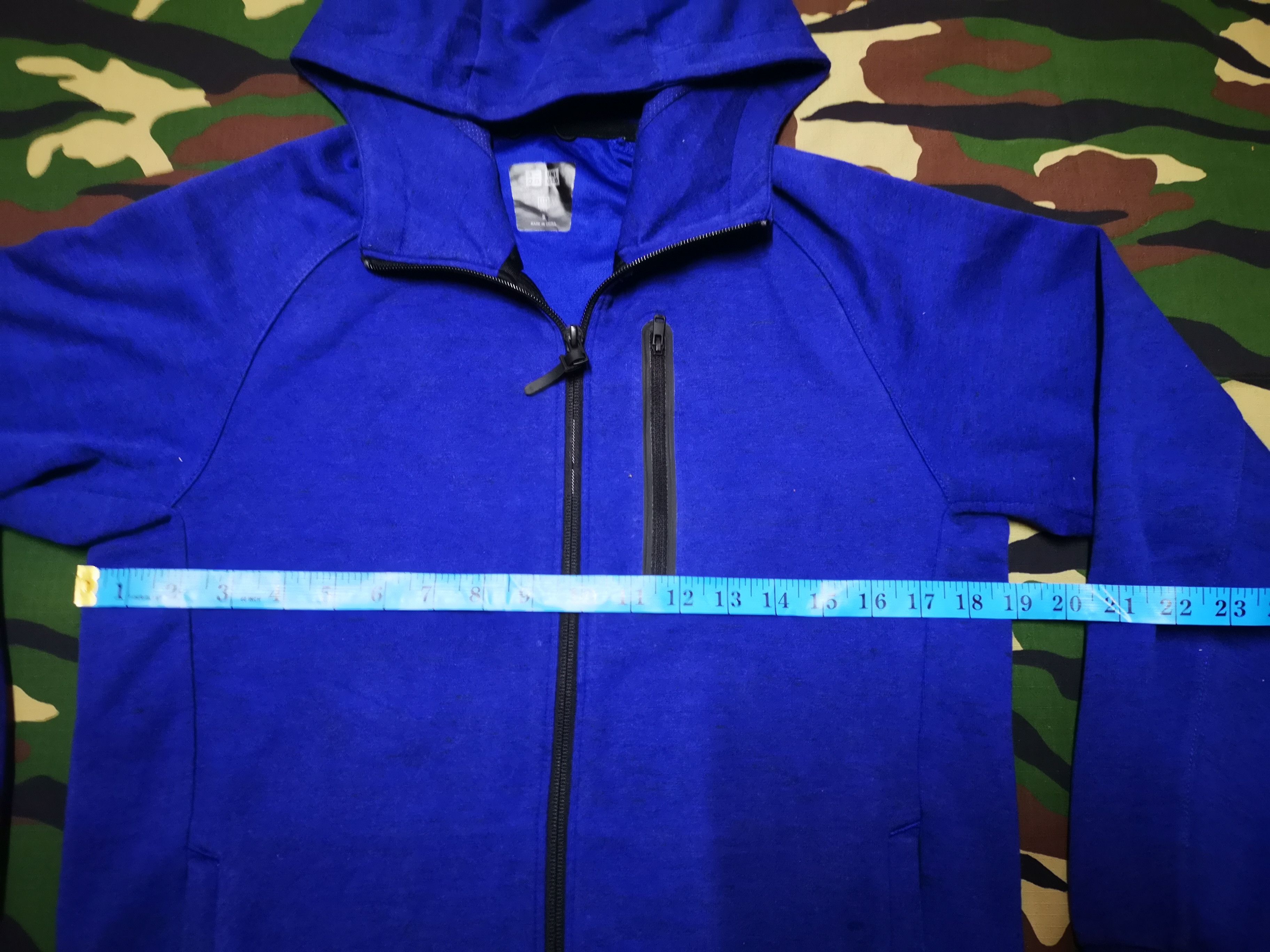 Japanese Brand × Uniqlo Uniqlo Hoodie X Zipper And pocket zip Size US S / EU 44-46 / 1 - 7 Thumbnail