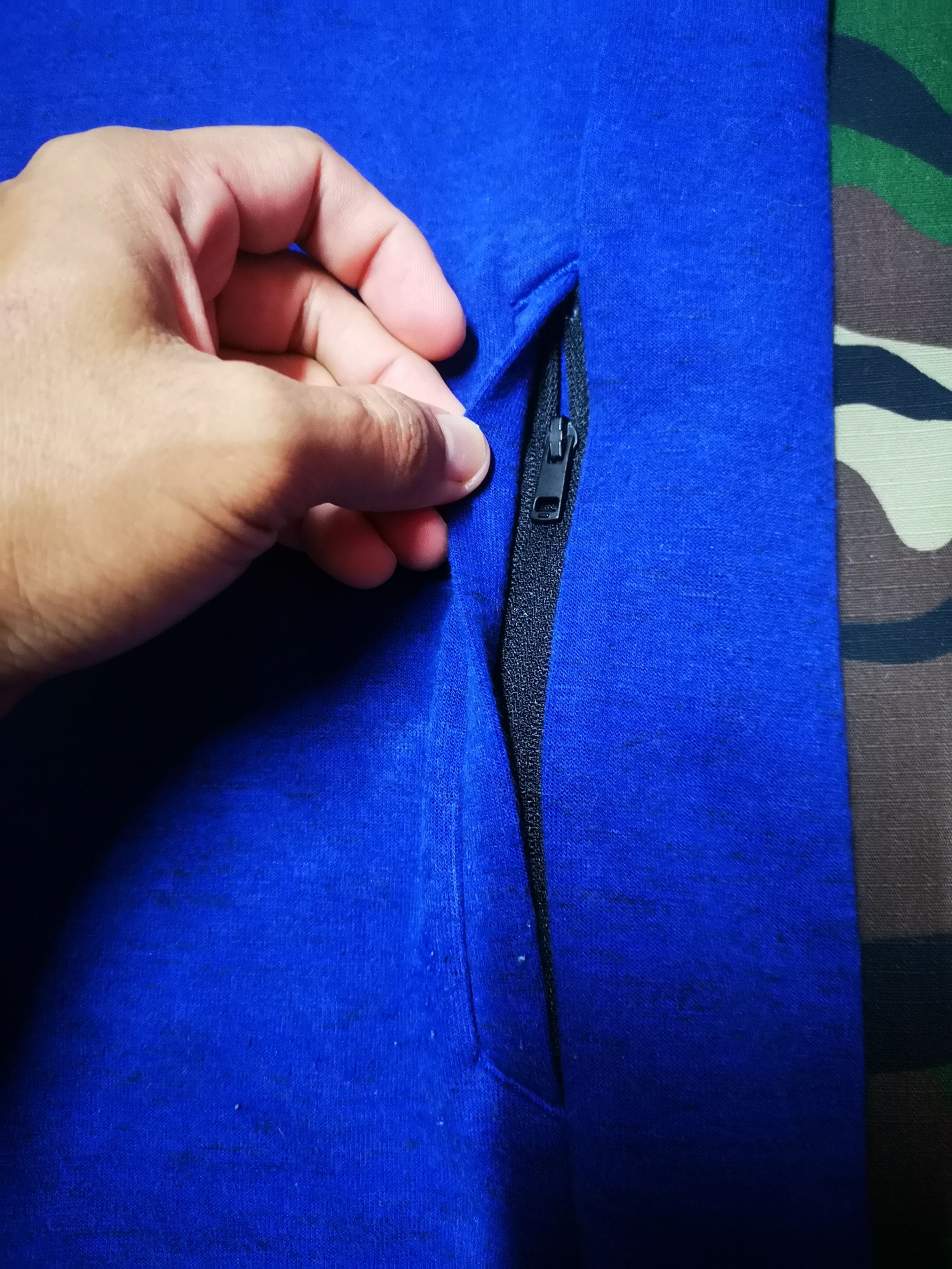Japanese Brand × Uniqlo Uniqlo Hoodie X Zipper And pocket zip Size US S / EU 44-46 / 1 - 5 Thumbnail