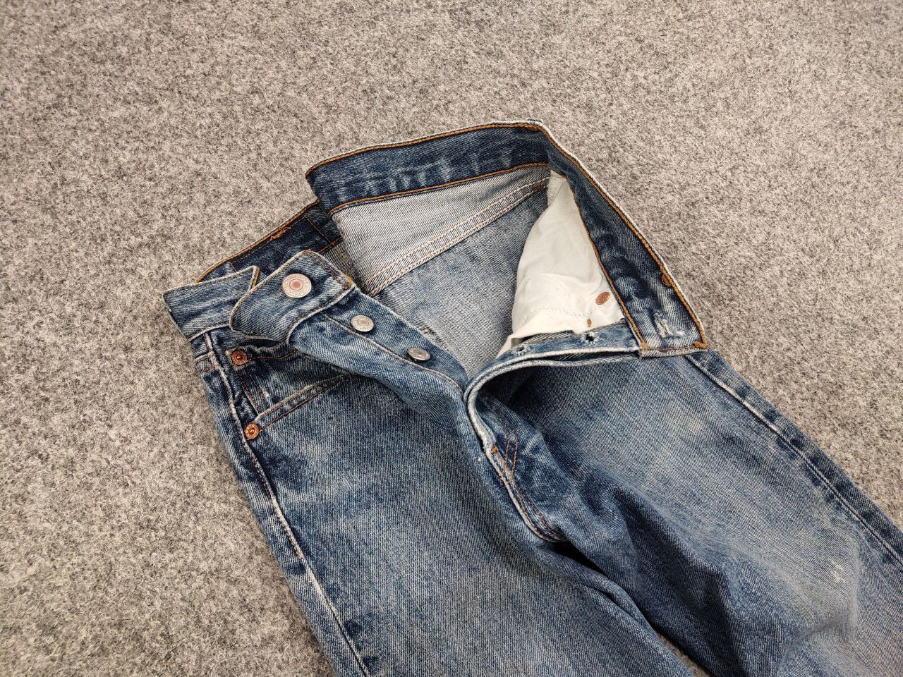 Levi's Vintage 90's Levis 501 Distressed Blue Faded Denim Jeans Size US 28 / EU 44 - 12 Thumbnail