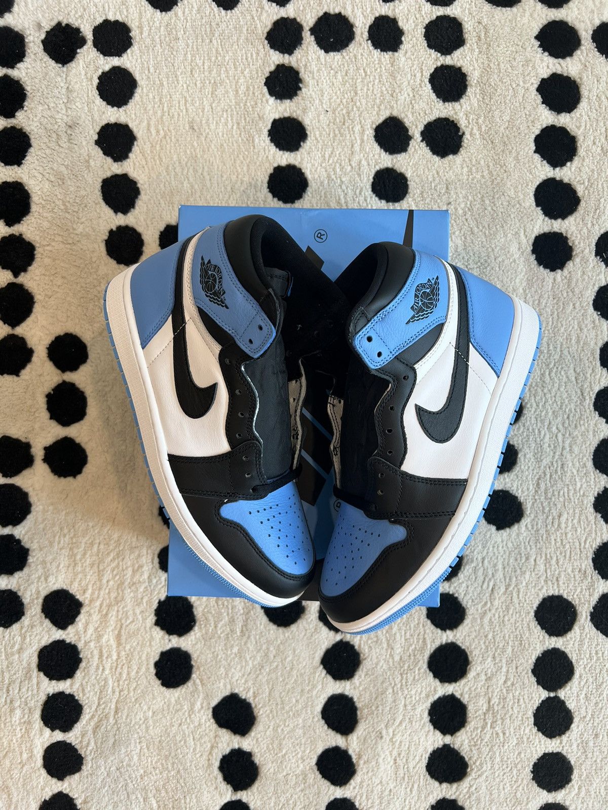 Air Jordan 1 Retro High OG “UNC TOE”
