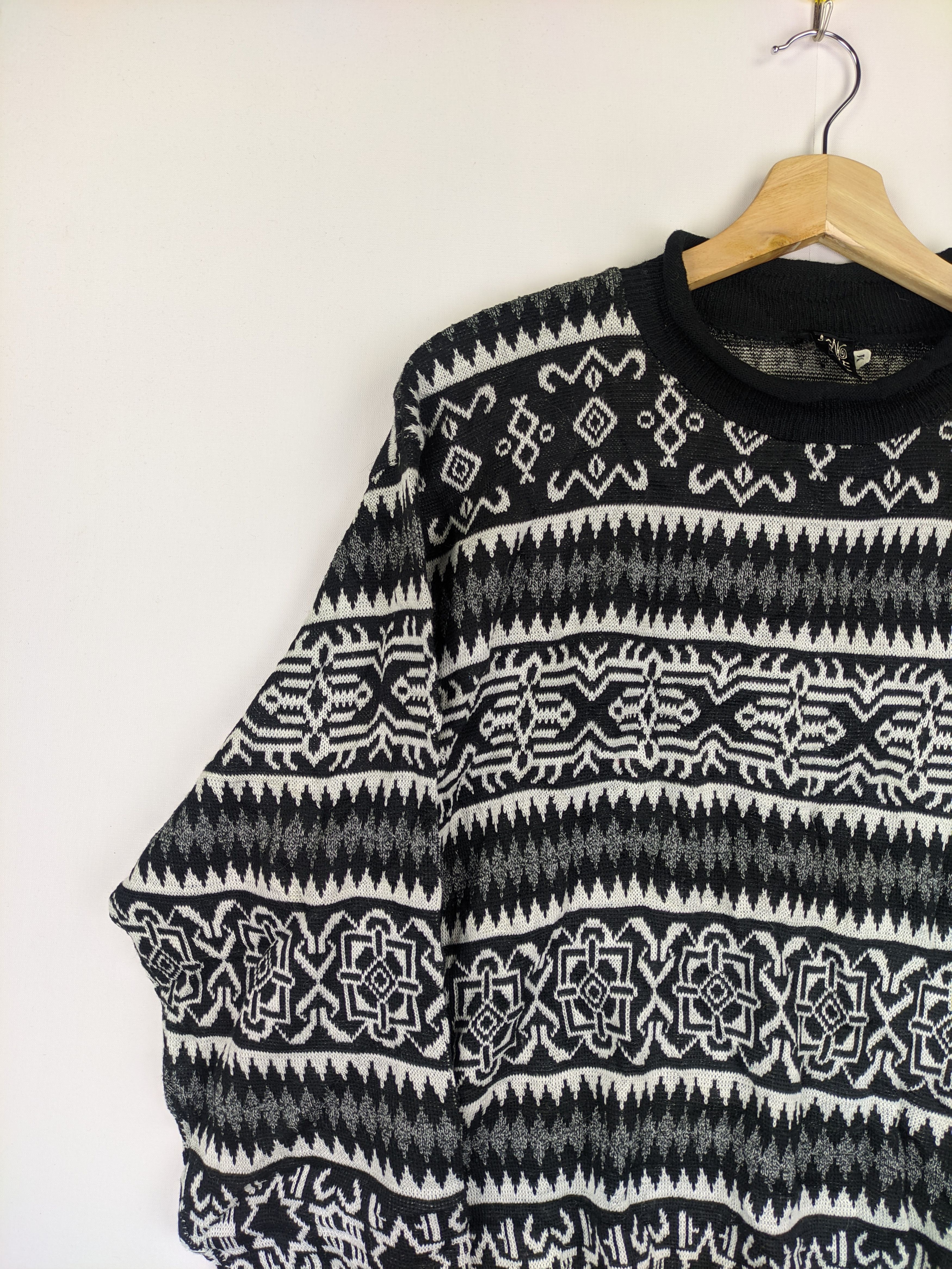Japanese Brand Steals🔥Vintage Knit Sweater Patterned by Mono Tone Size US M / EU 48-50 / 2 - 6 Thumbnail