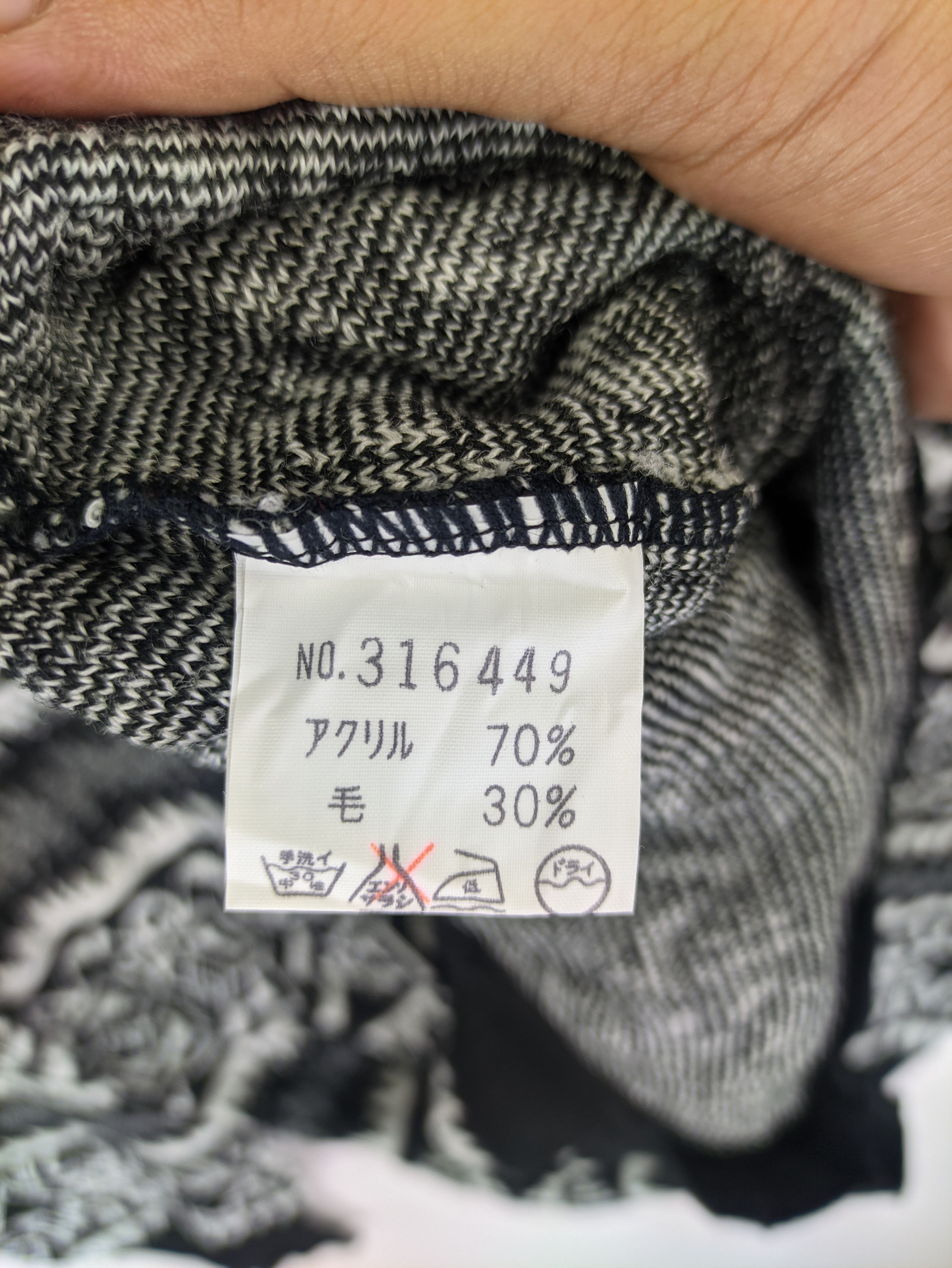 Japanese Brand Steals🔥Vintage Knit Sweater Patterned by Mono Tone Size US M / EU 48-50 / 2 - 4 Thumbnail