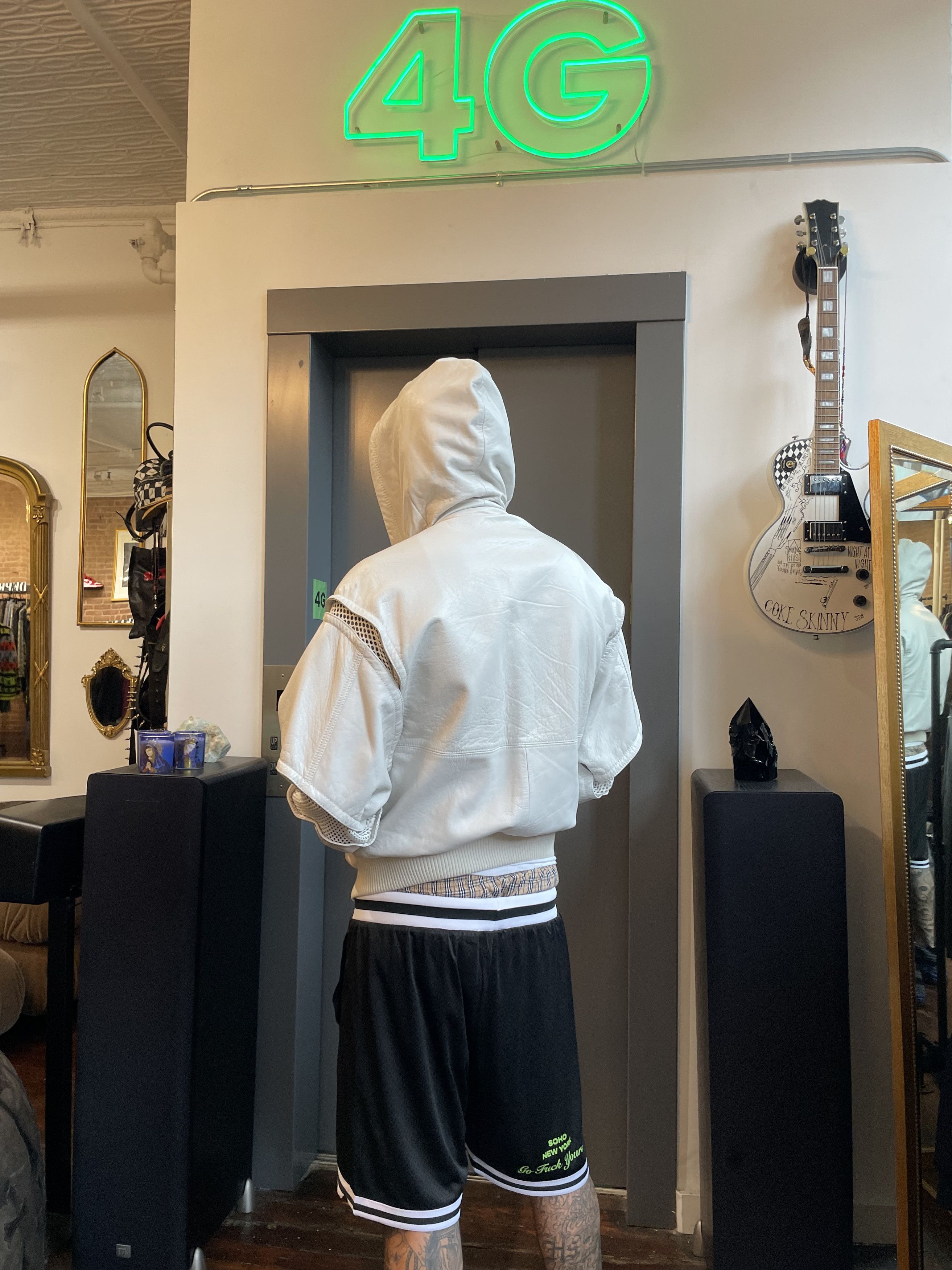 Celine WHITE LEATHER MESH BOMBER JACKET W HOOD 4GSELLER Size US M / EU 48-50 / 2 - 3 Thumbnail