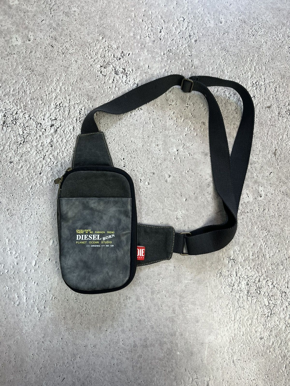 Vintage Y2K messenger bag Diesel multi pocket sling bag