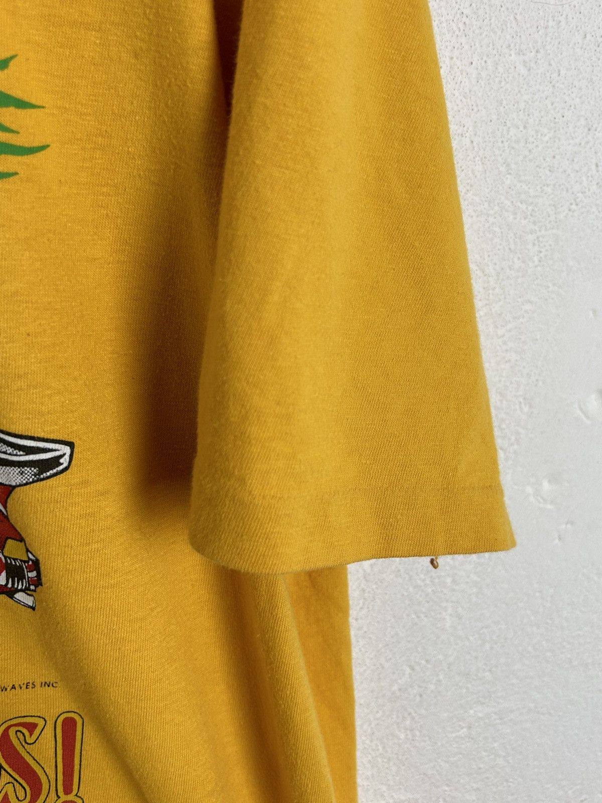 Vintage 80s Vintage 1988 Cool Duck "Where are the broads!" T-Shirt Size US XL / EU 56 / 4 - 9 Thumbnail