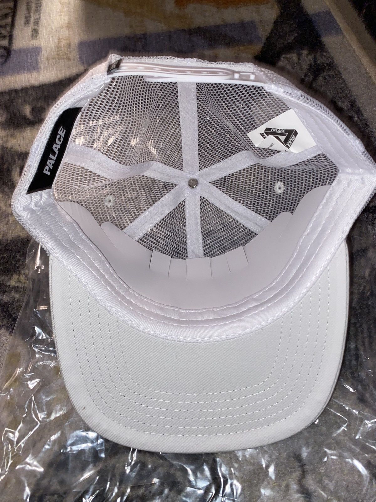Palace Palace Semi Mosh Pal Hat White Size ONE SIZE - 3 Thumbnail