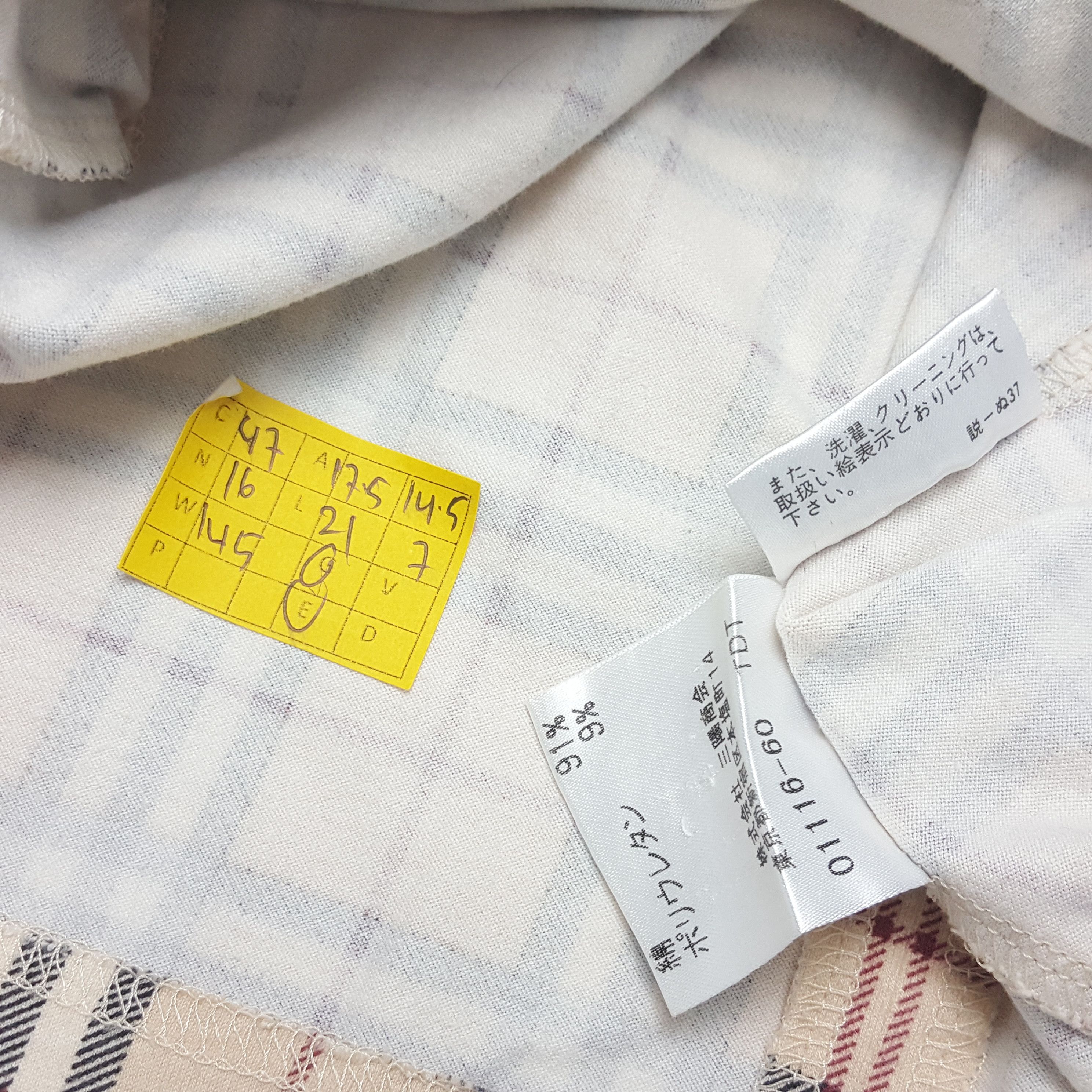 Burberry × Vintage Vintage BURBERRY LONDON Nova Check T-Shirt Size S / US 4 / IT 40 - 5 Thumbnail