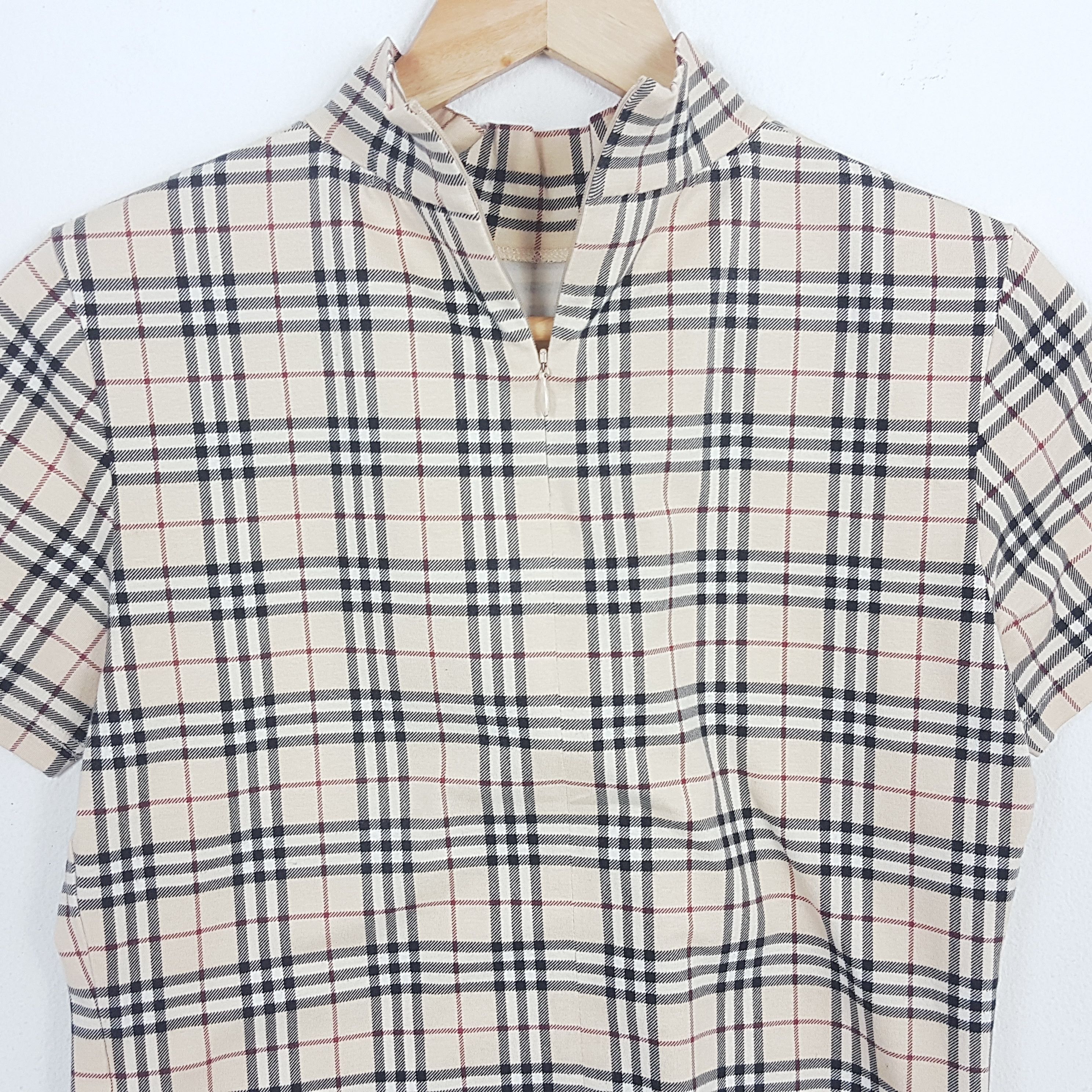 Burberry × Vintage Vintage BURBERRY LONDON Nova Check T-Shirt Size S / US 4 / IT 40 - 4 Thumbnail