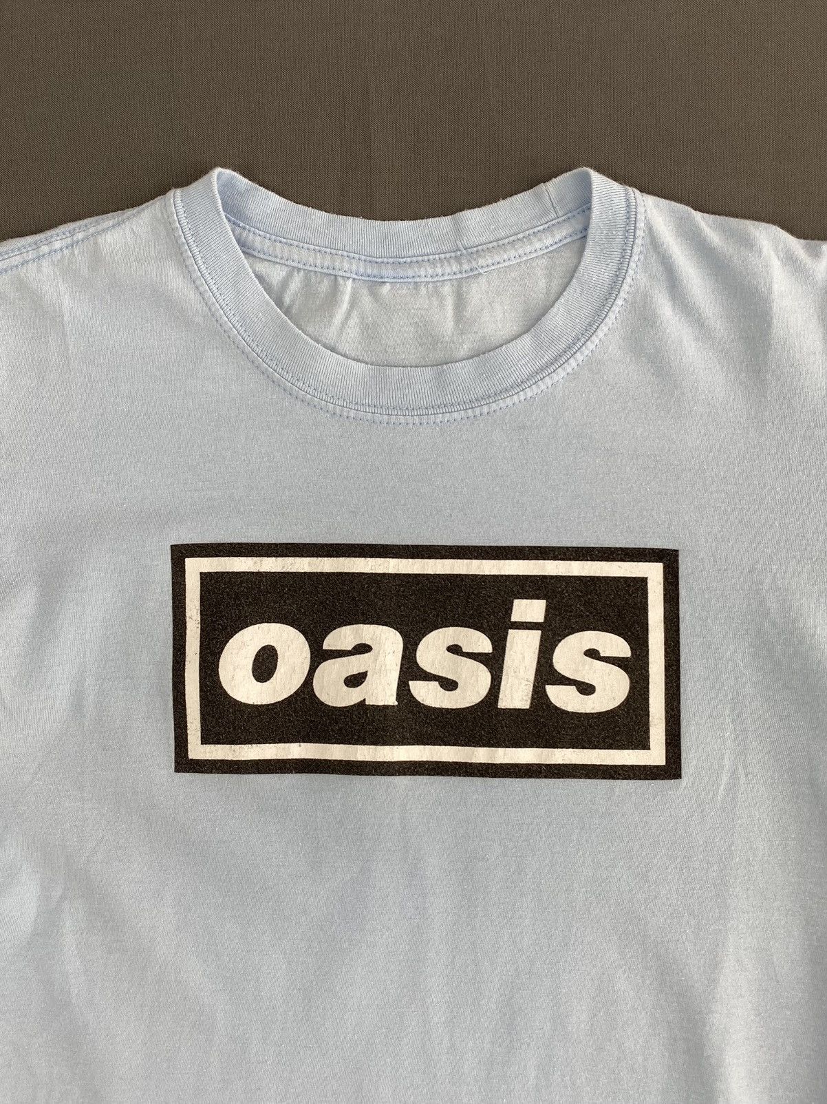 Band Tees Mid 2000’s Oasis Definitely Maybe Graphic T-Shirt Size S / US 4 / IT 40 - 2 Thumbnail