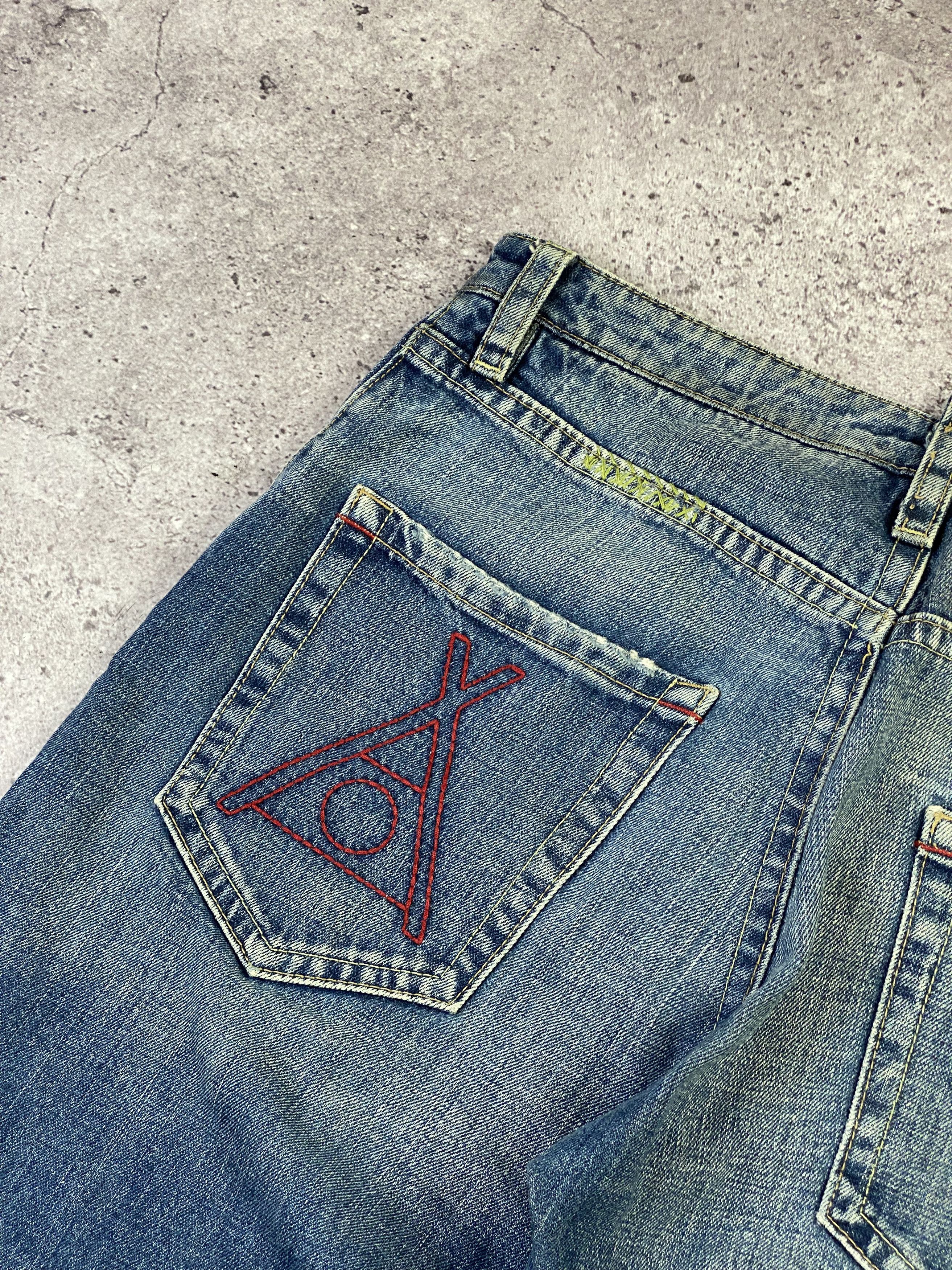 Dsquared2 × Vintage Dsquared2 Embroidered Cross Blue Jeans Distressed Shorts Size US 32 / EU 48 - 8 Thumbnail