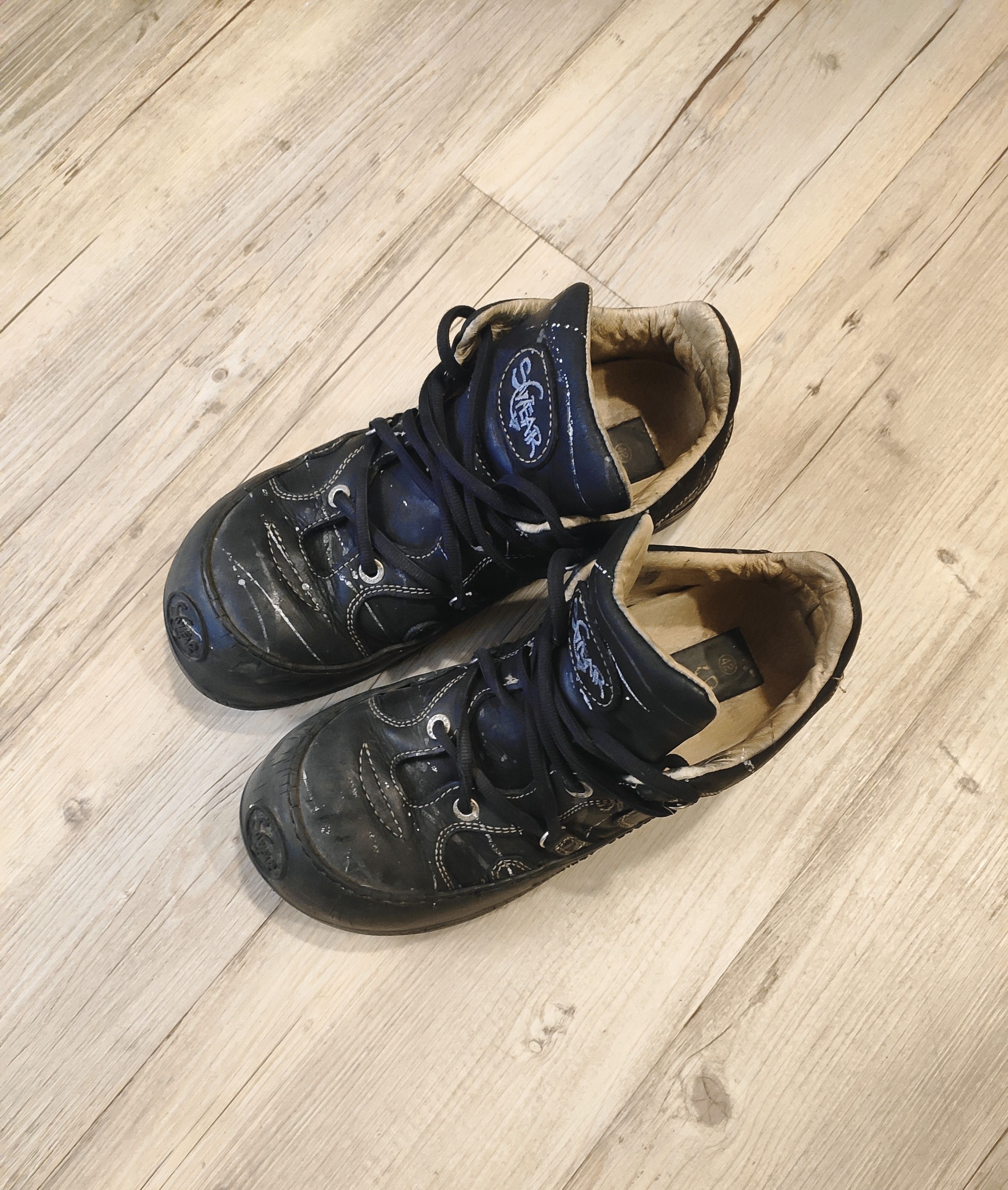 SWEAR London 90's criminal skateboarders.Like Vetements or Balenciaga Size US 8.5 / EU 41-42 - 6 Thumbnail