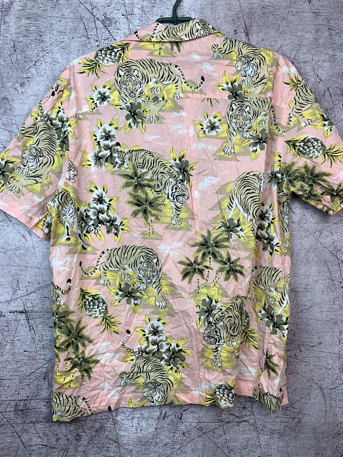 Japanese Brand Vintage Japanese Asian Tiger Shirt Size US L / EU 52-54 / 3 - 9 Thumbnail