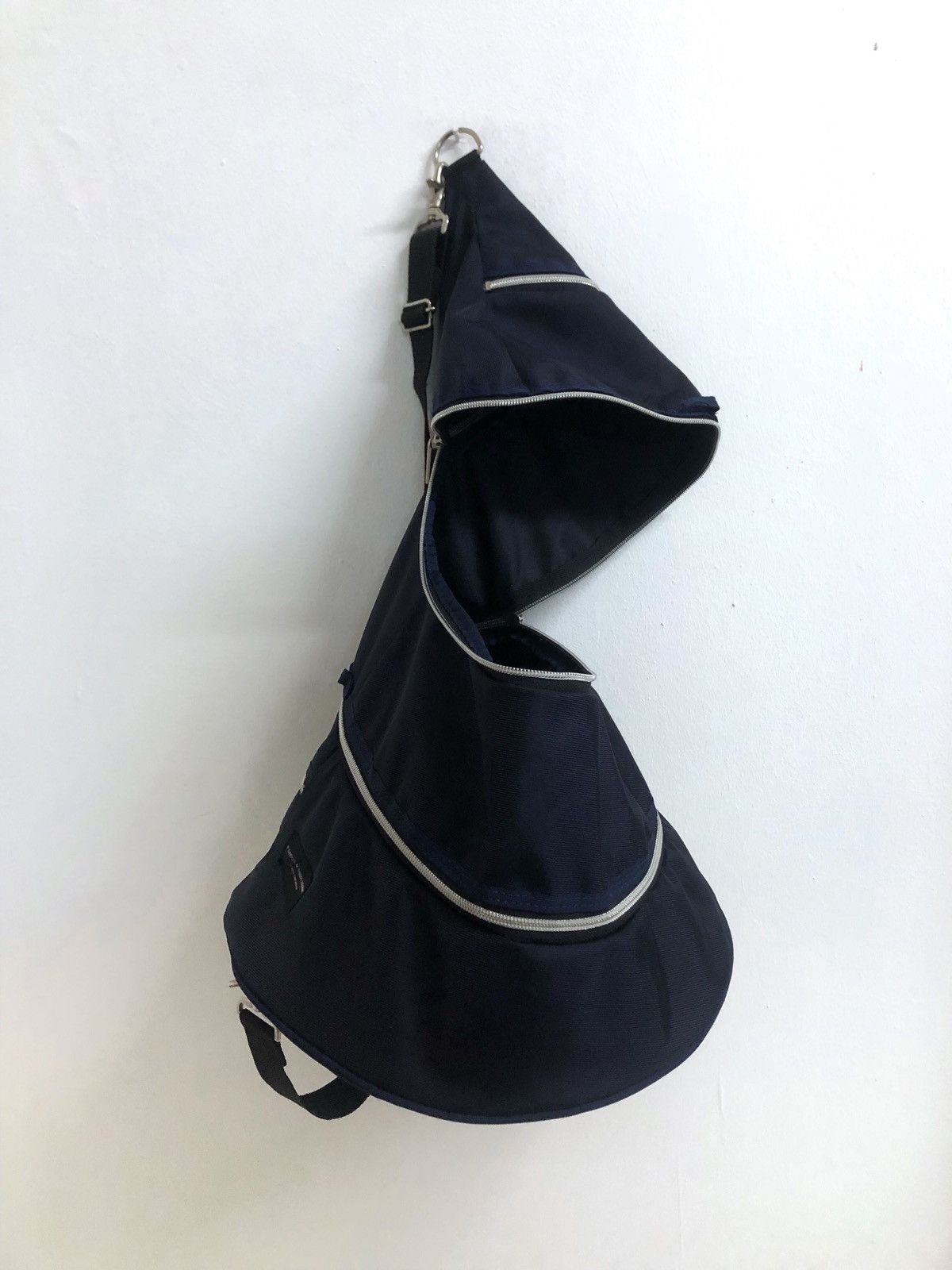 Japanese Brand × Y's × Yohji Yamamoto Yohji Yamamoto Cone Crossbody Bag Size ONE SIZE - 4 Thumbnail
