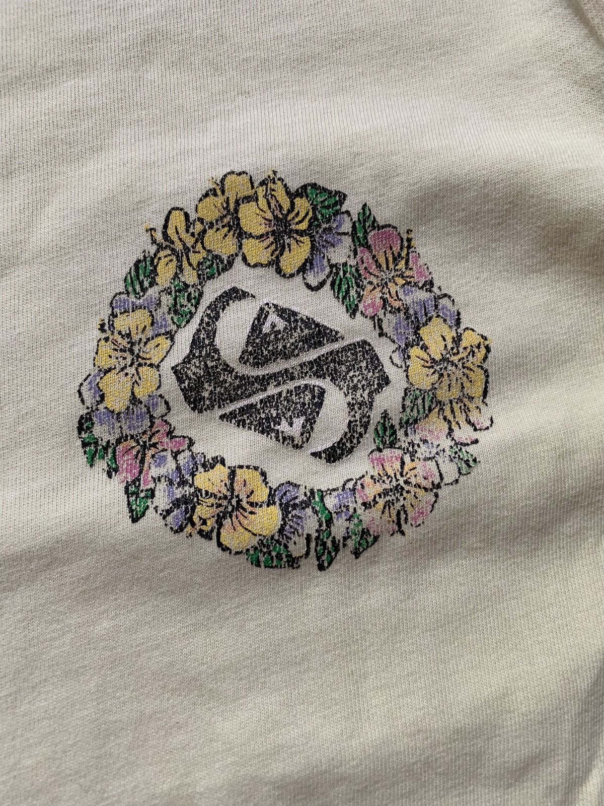 Quicksilver × Quiksilver Quiksilver M big logo scull flowers 💐 tee T-shirt polo dress Size US M / EU 48-50 / 2 - 9 Thumbnail