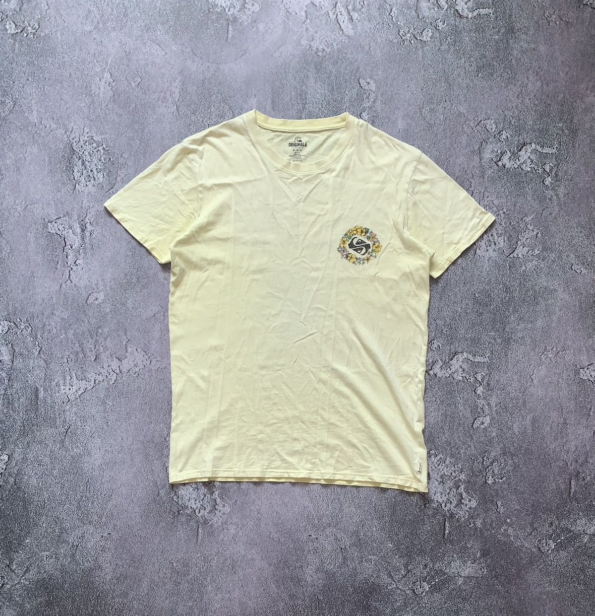 Quicksilver × Quiksilver Quiksilver M big logo scull flowers 💐 tee T-shirt polo dress Size US M / EU 48-50 / 2 - 4 Thumbnail
