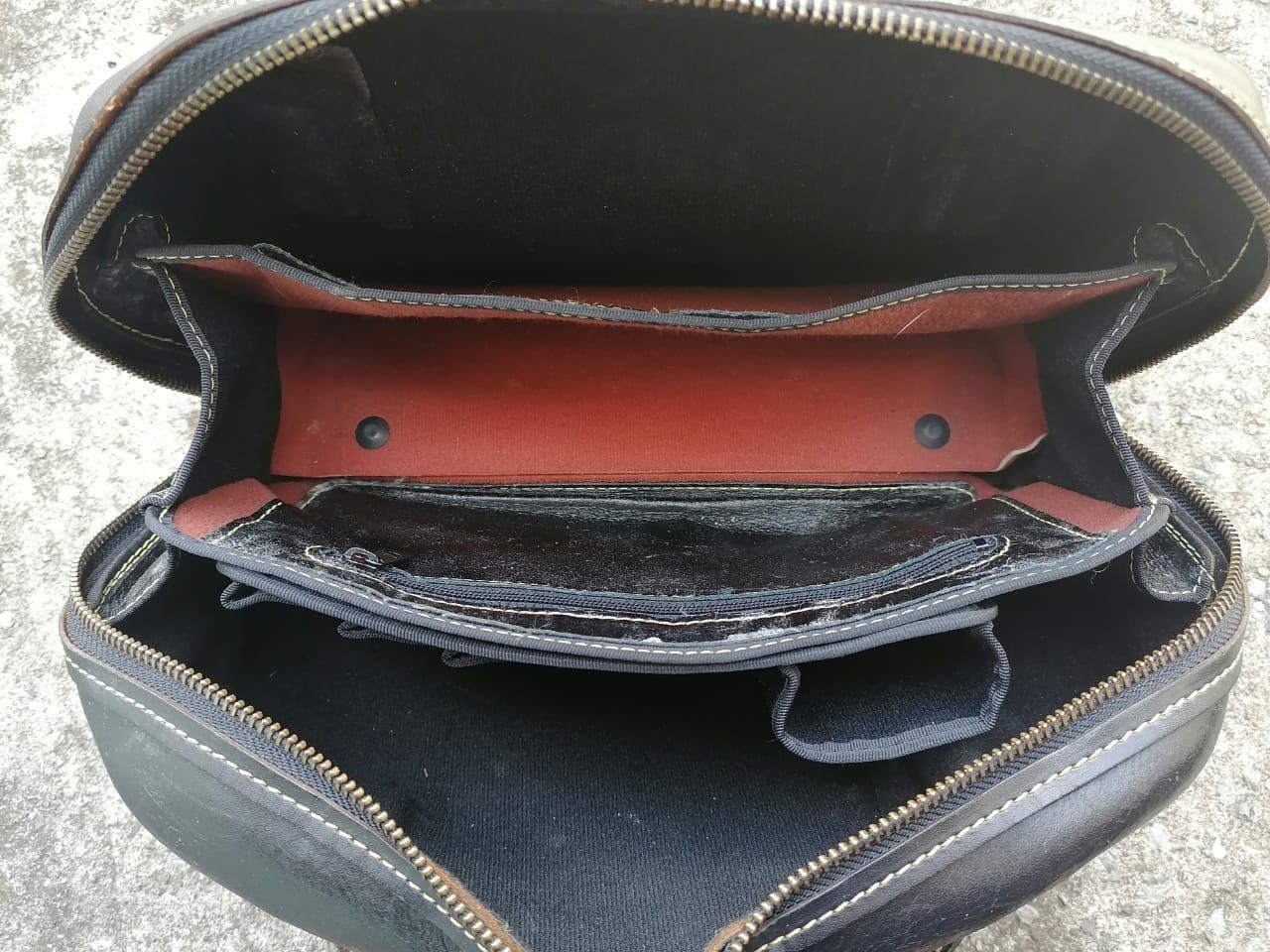 Japanese Brand Big Prosperity Tokyo Japan Leather Handbag Size ONE SIZE - 11 Thumbnail