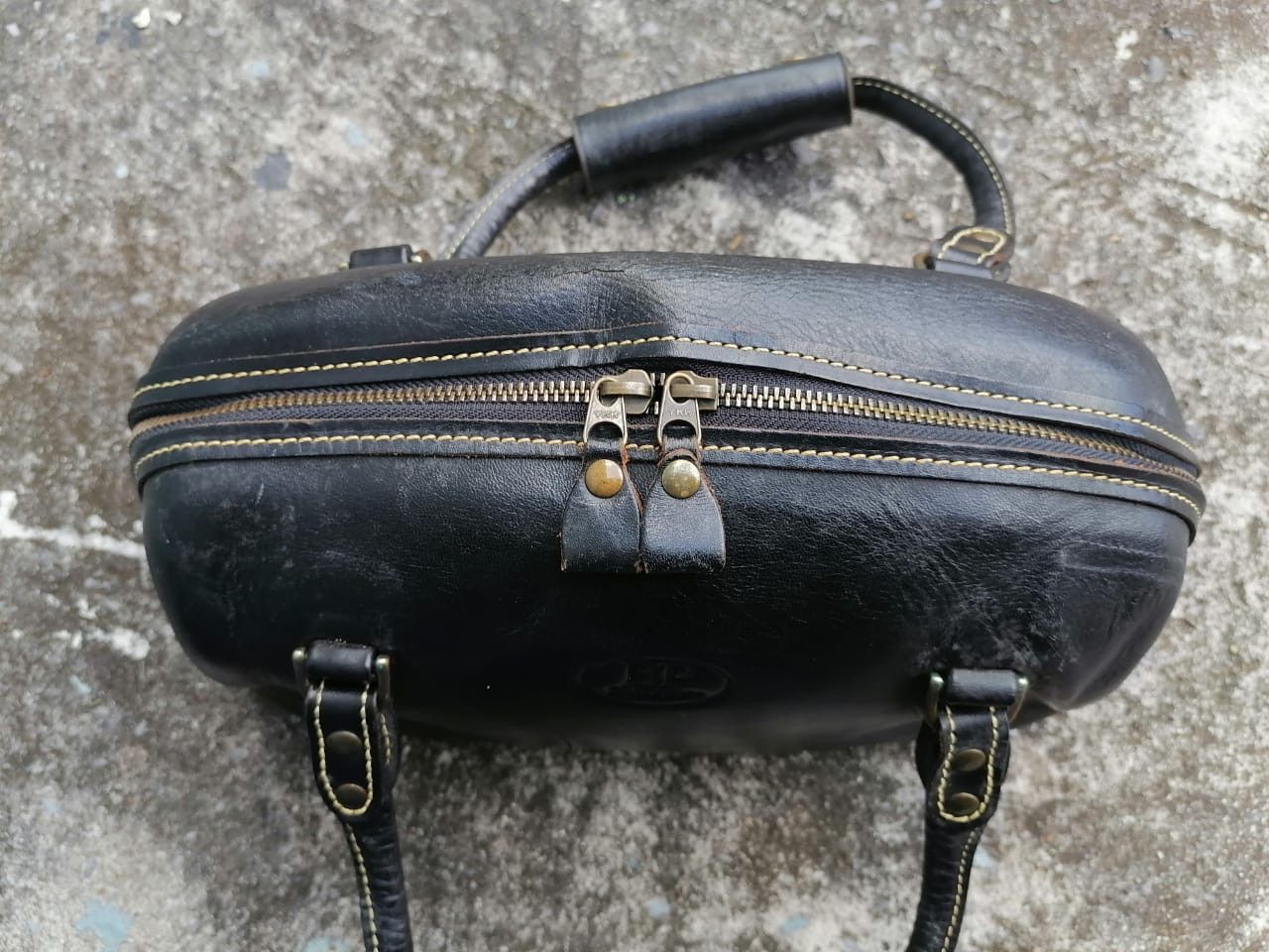 Japanese Brand Big Prosperity Tokyo Japan Leather Handbag Size ONE SIZE - 19 Thumbnail