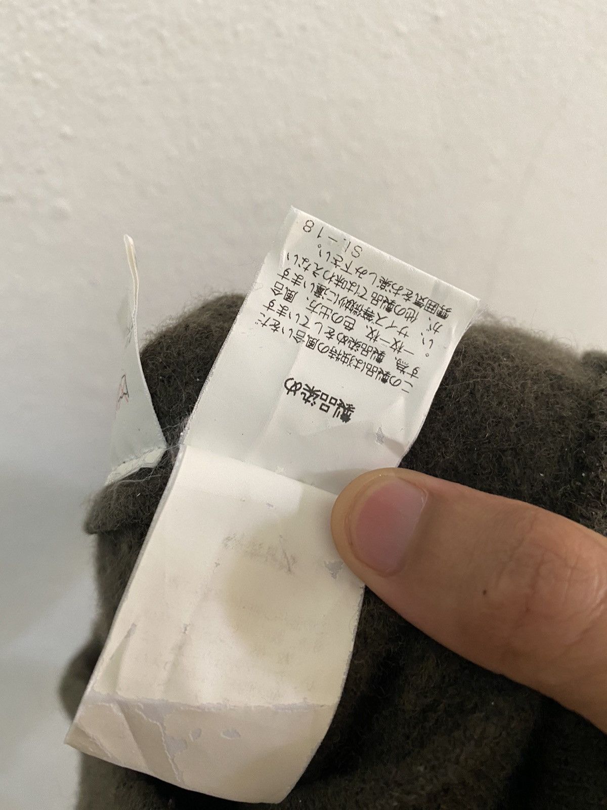 CABANE de ZUCCa ZUCCA ISSEY MIYAKE WOOL CROPPED SWEATSHIRT KANYE WEST STYLE Size US XS / EU 42 / 0 - 8 Thumbnail