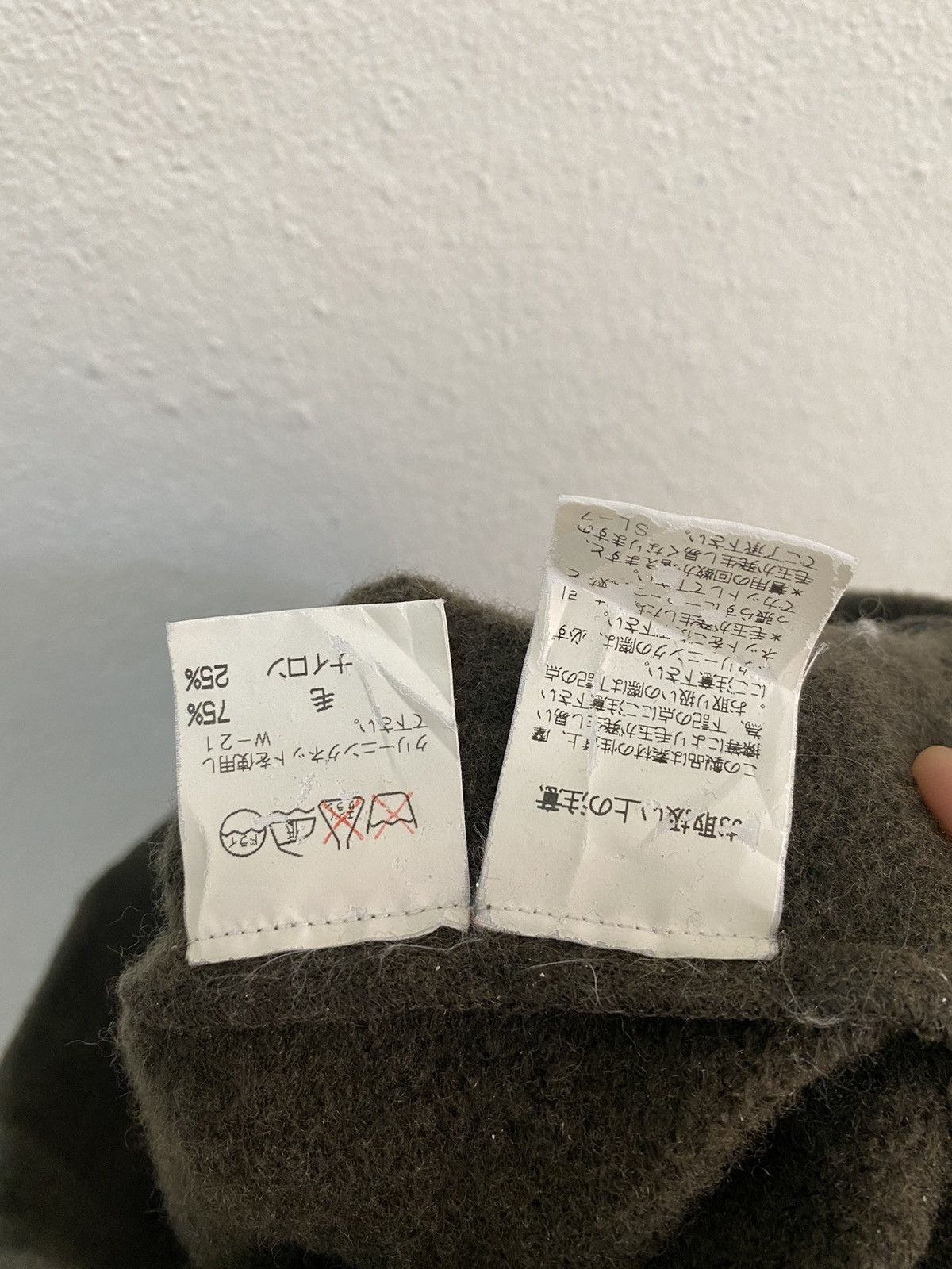 CABANE de ZUCCa ZUCCA ISSEY MIYAKE WOOL CROPPED SWEATSHIRT KANYE WEST STYLE Size US XS / EU 42 / 0 - 7 Thumbnail